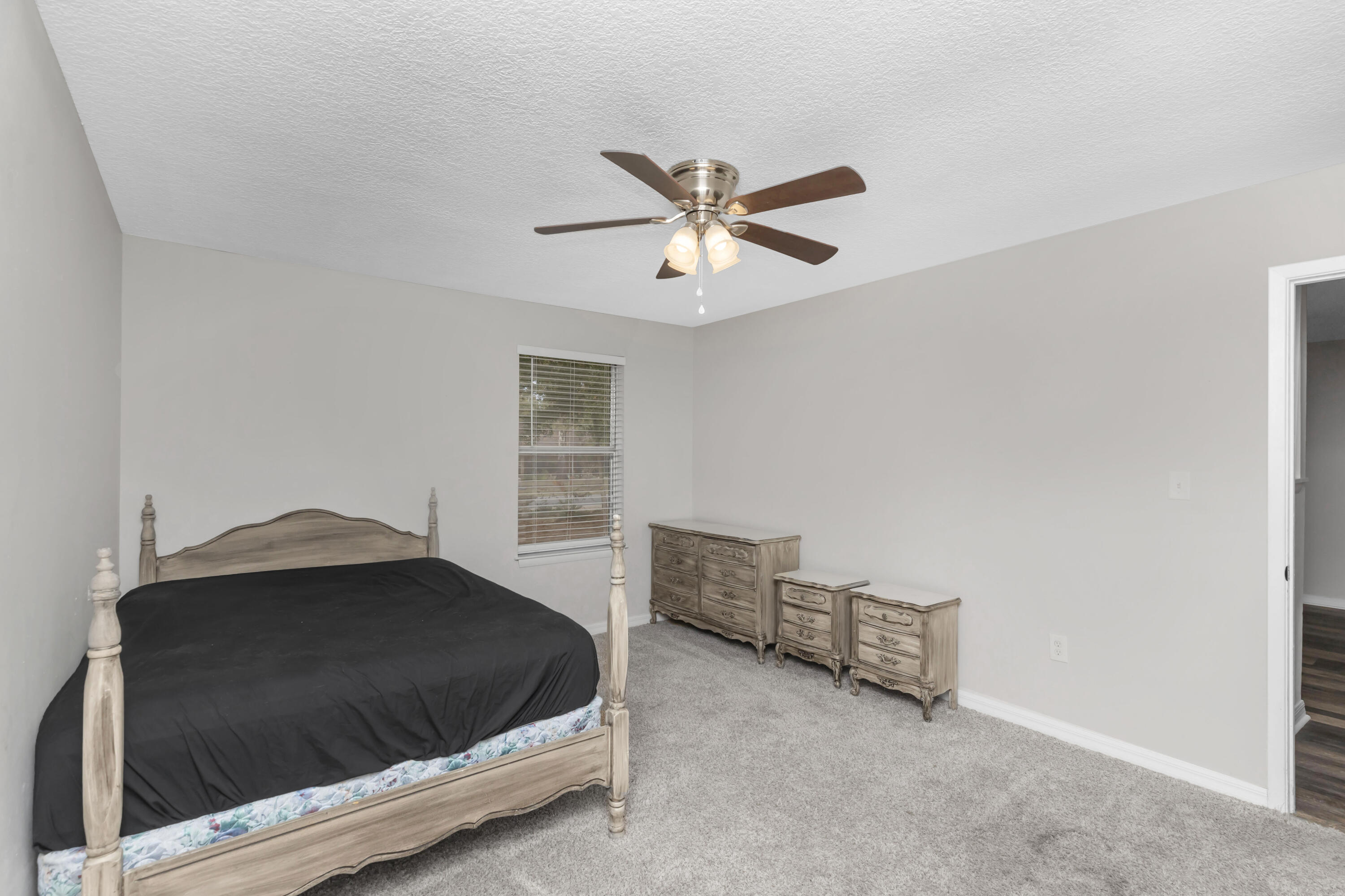 HERITAGE HILLS UNIT 1 - Residential Lease