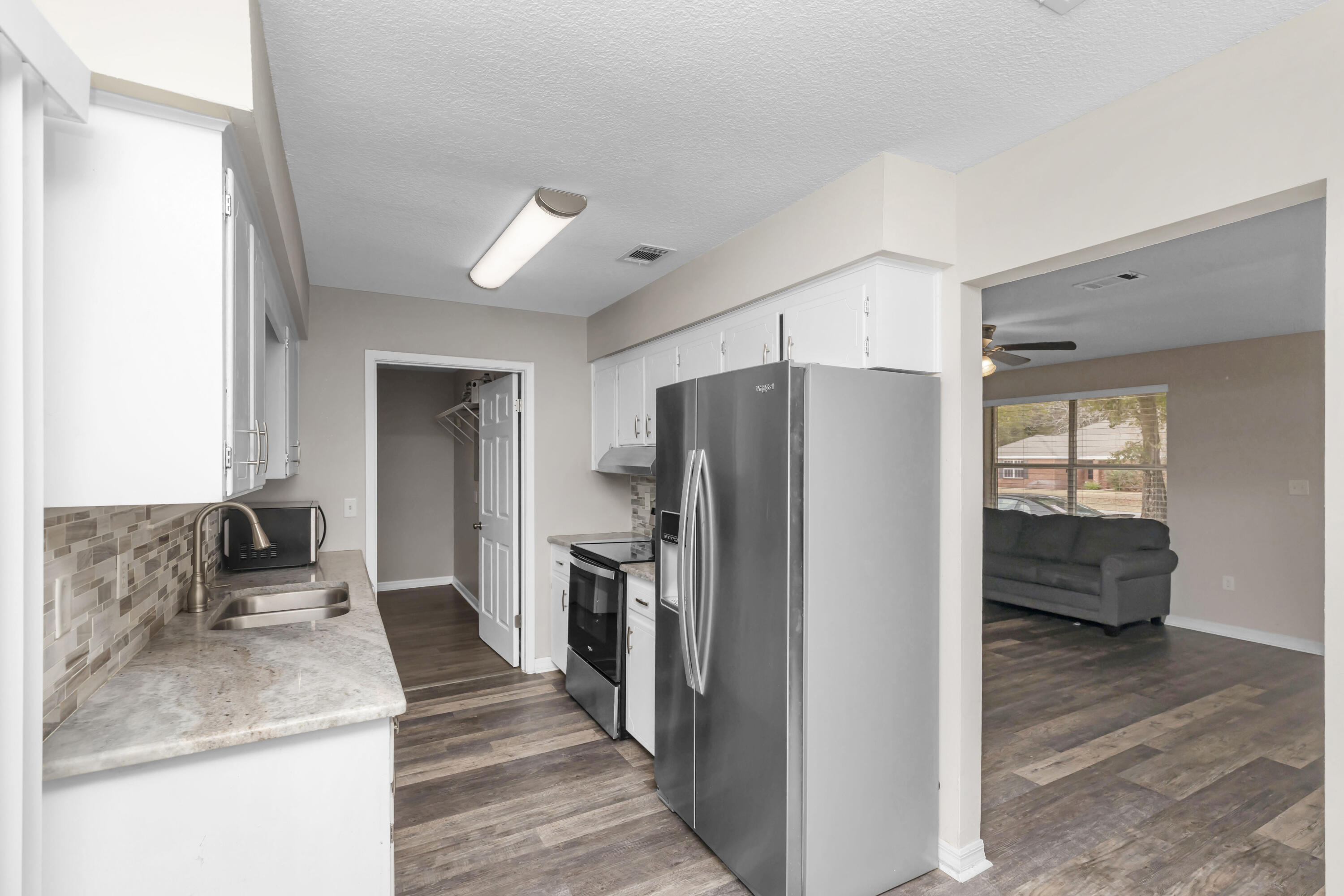 HERITAGE HILLS UNIT 1 - Residential Lease