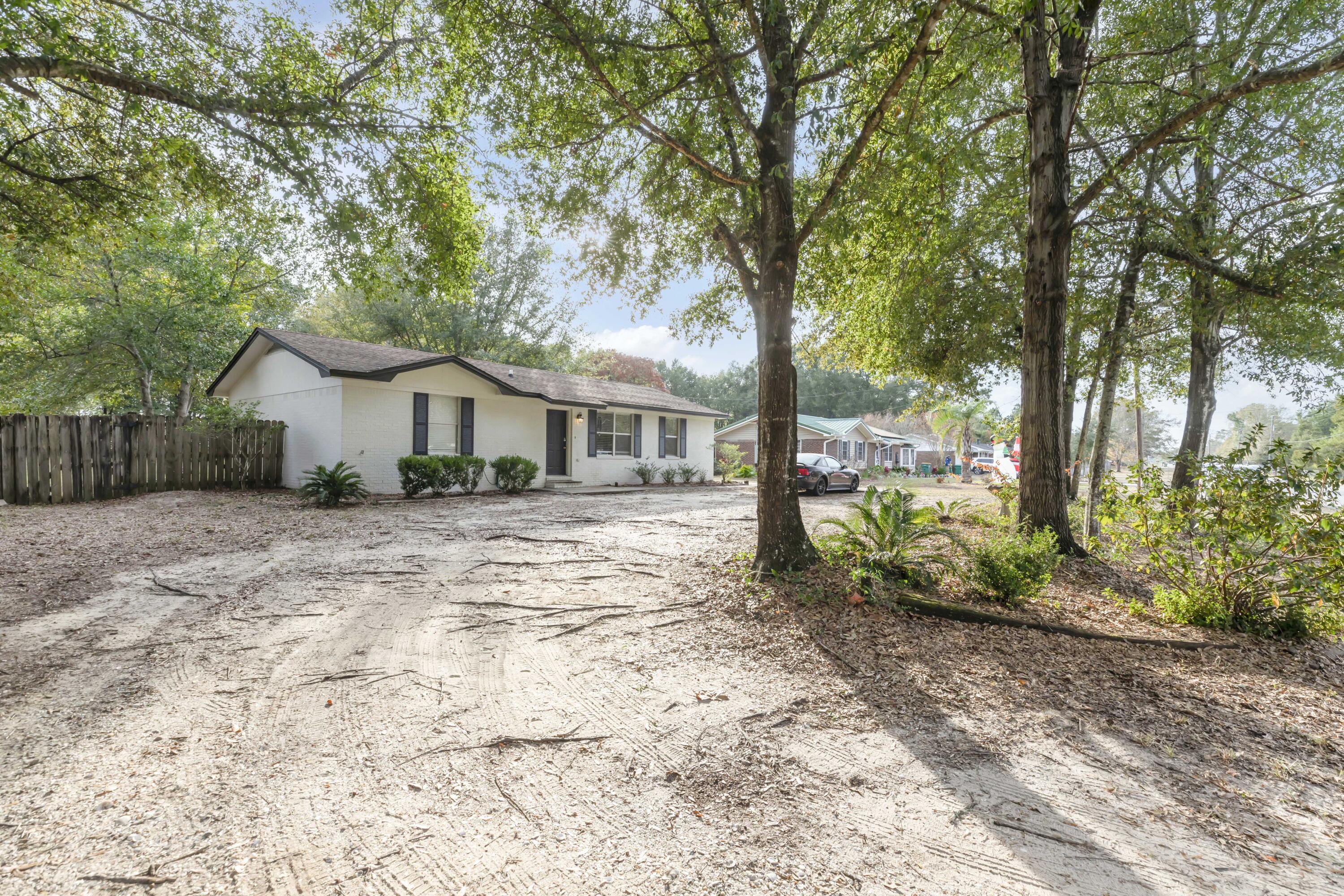 HERITAGE HILLS UNIT 1 - Residential Lease