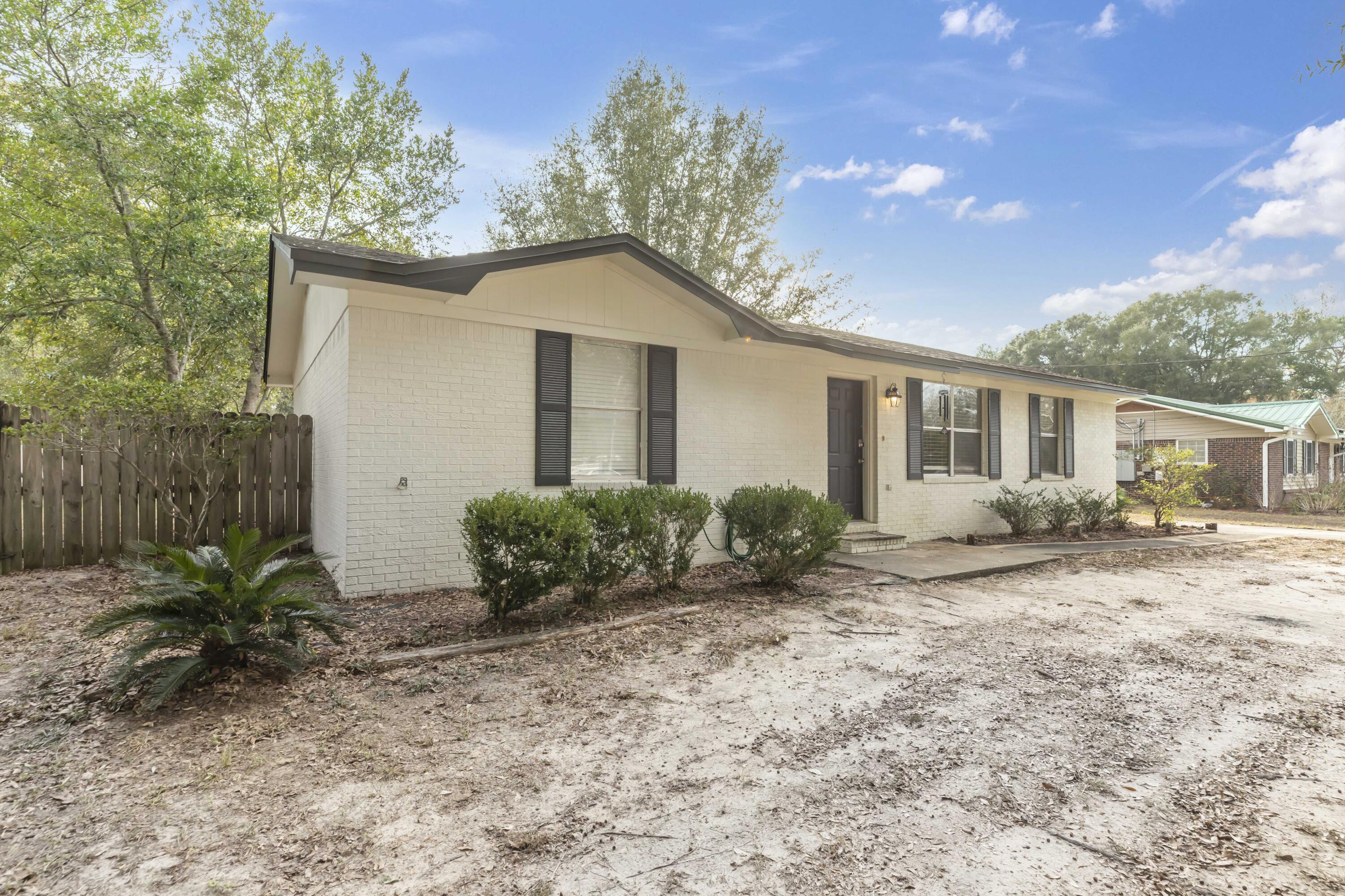 HERITAGE HILLS UNIT 1 - Residential Lease