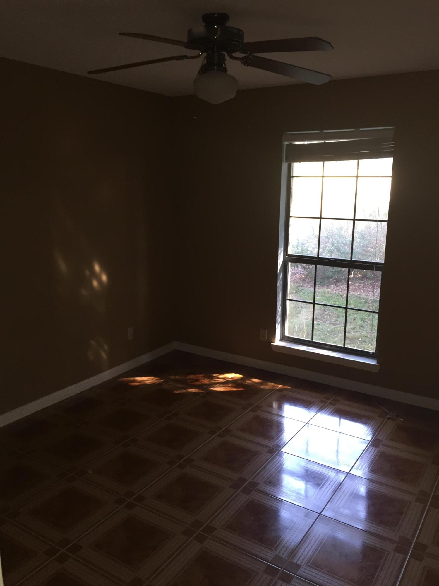 TEN LAKE ESTATES UNIT 2 - Residential Lease