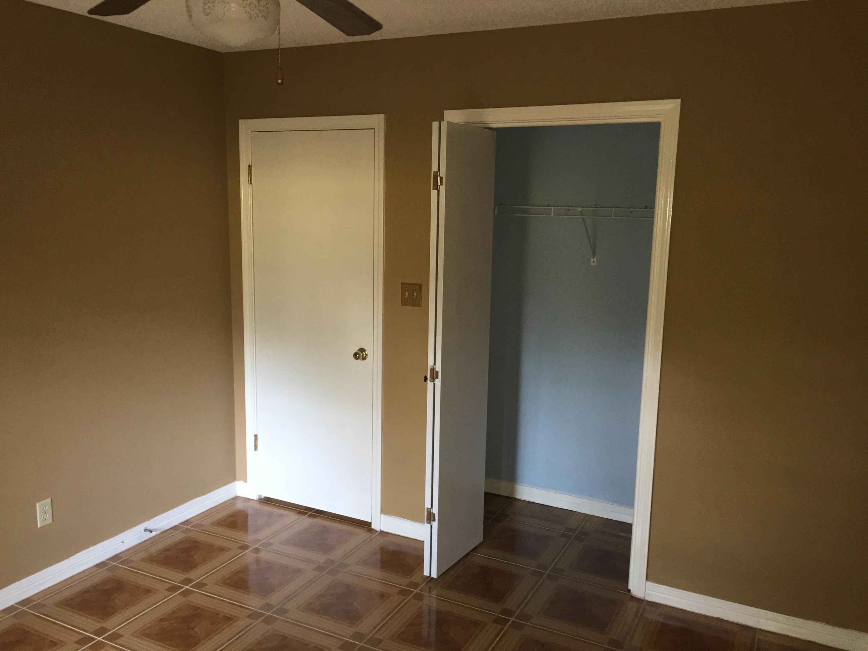 TEN LAKE ESTATES UNIT 2 - Residential Lease