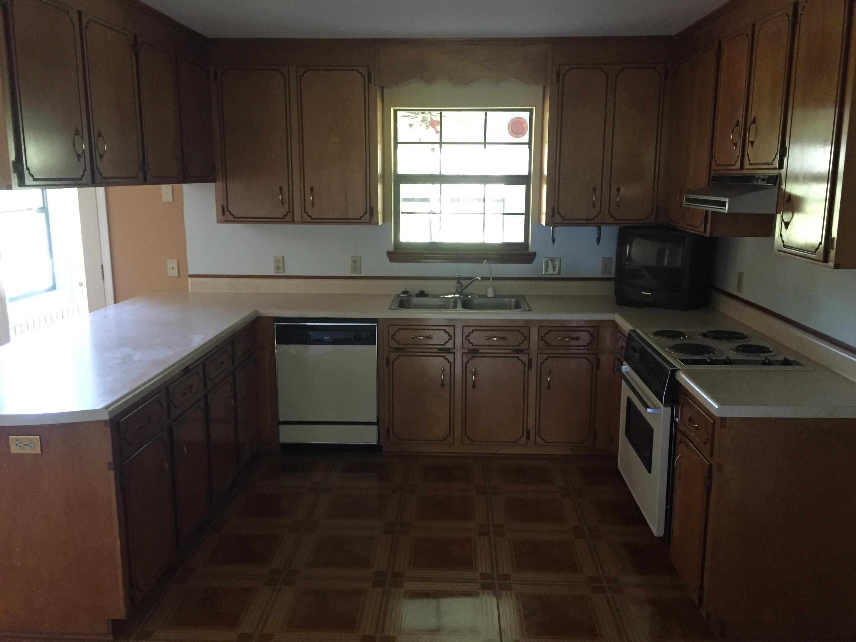 TEN LAKE ESTATES UNIT 2 - Residential Lease