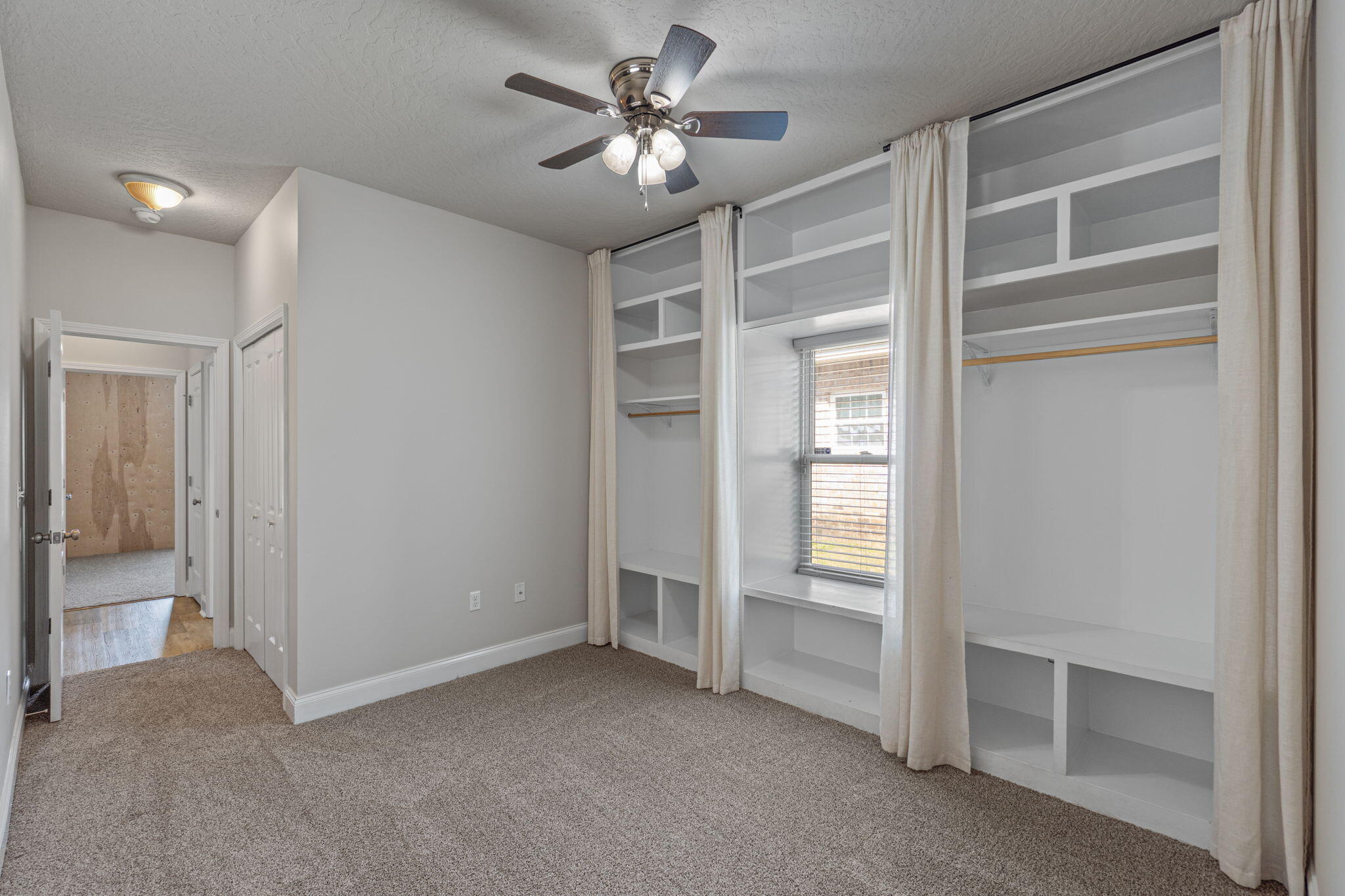 DUGGAN POND ESTATES - Residential