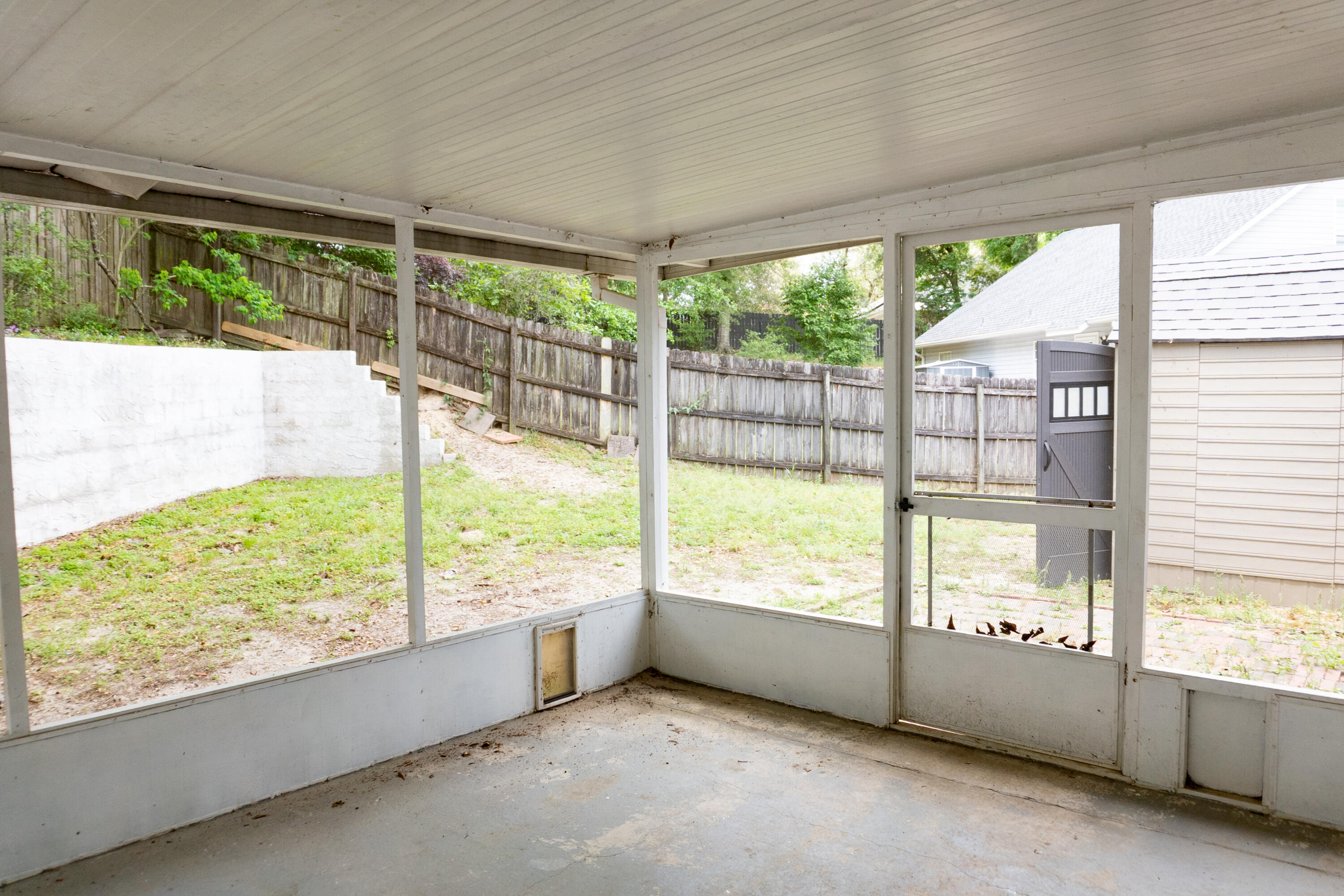 COUNTRYVIEW ESTATES 1ST ADDN - Residential Lease