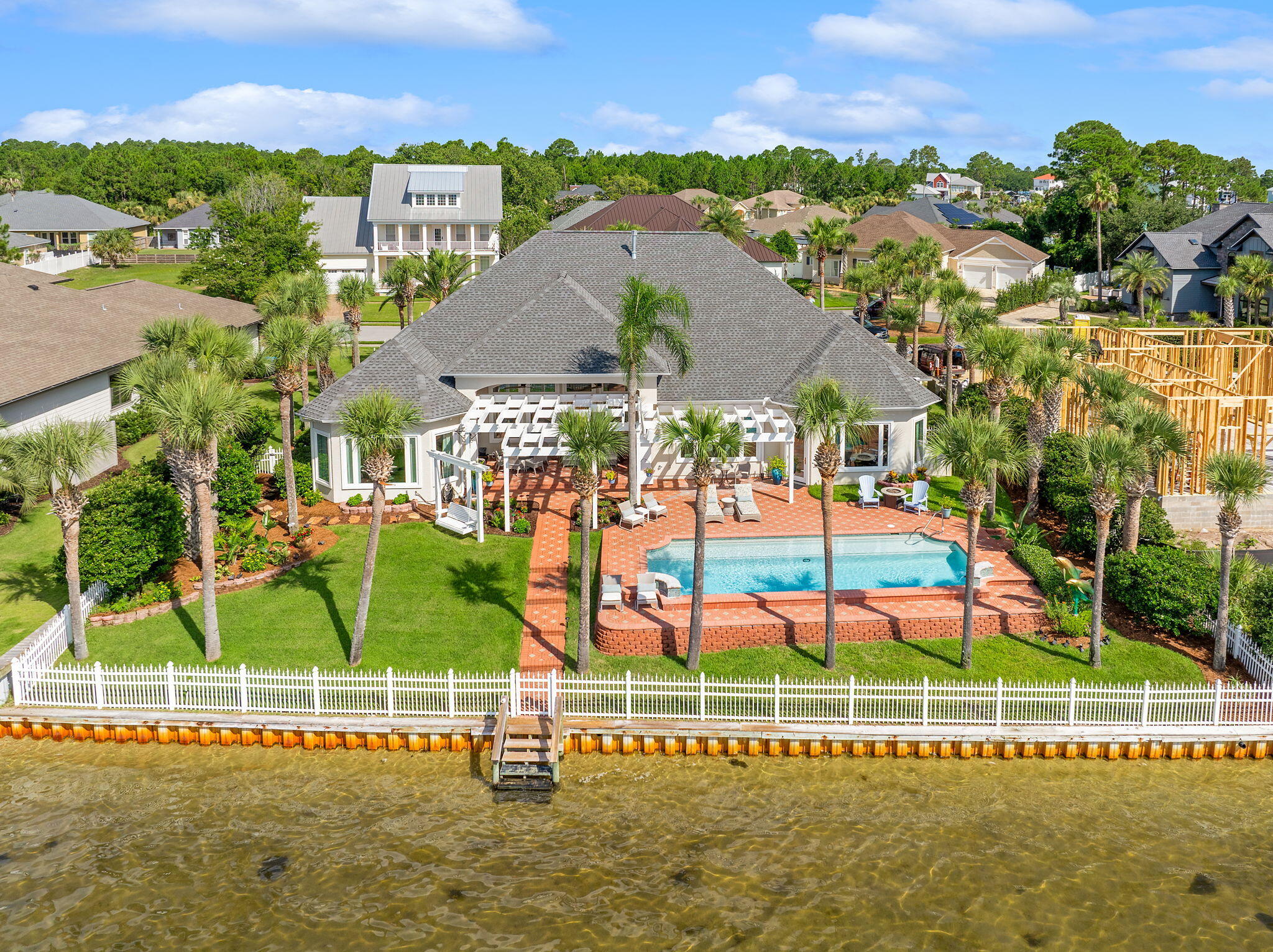 DOLPHIN BAY PH 1 - Residential
