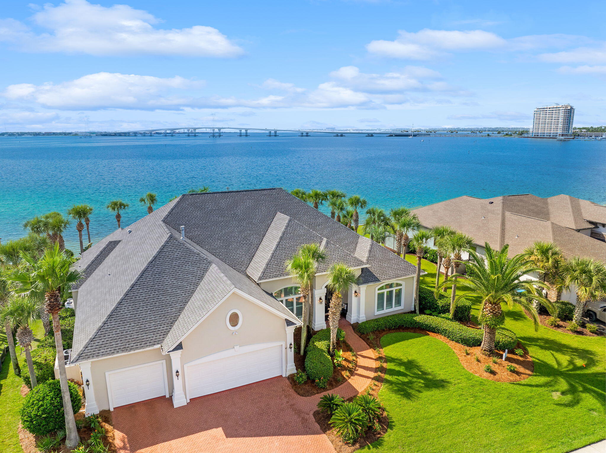 DOLPHIN BAY PH 1 - Residential