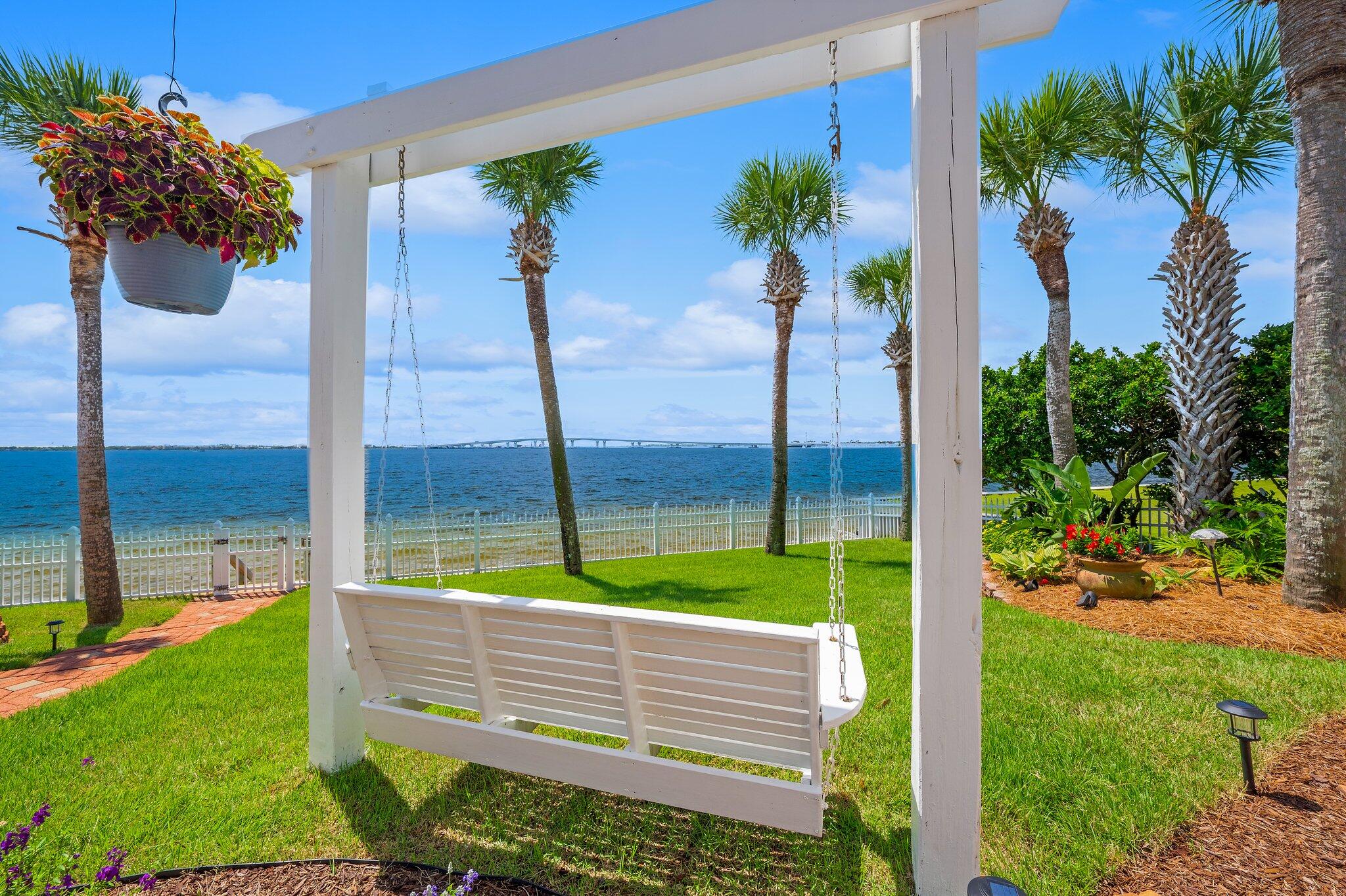 DOLPHIN BAY PH 1 - Residential