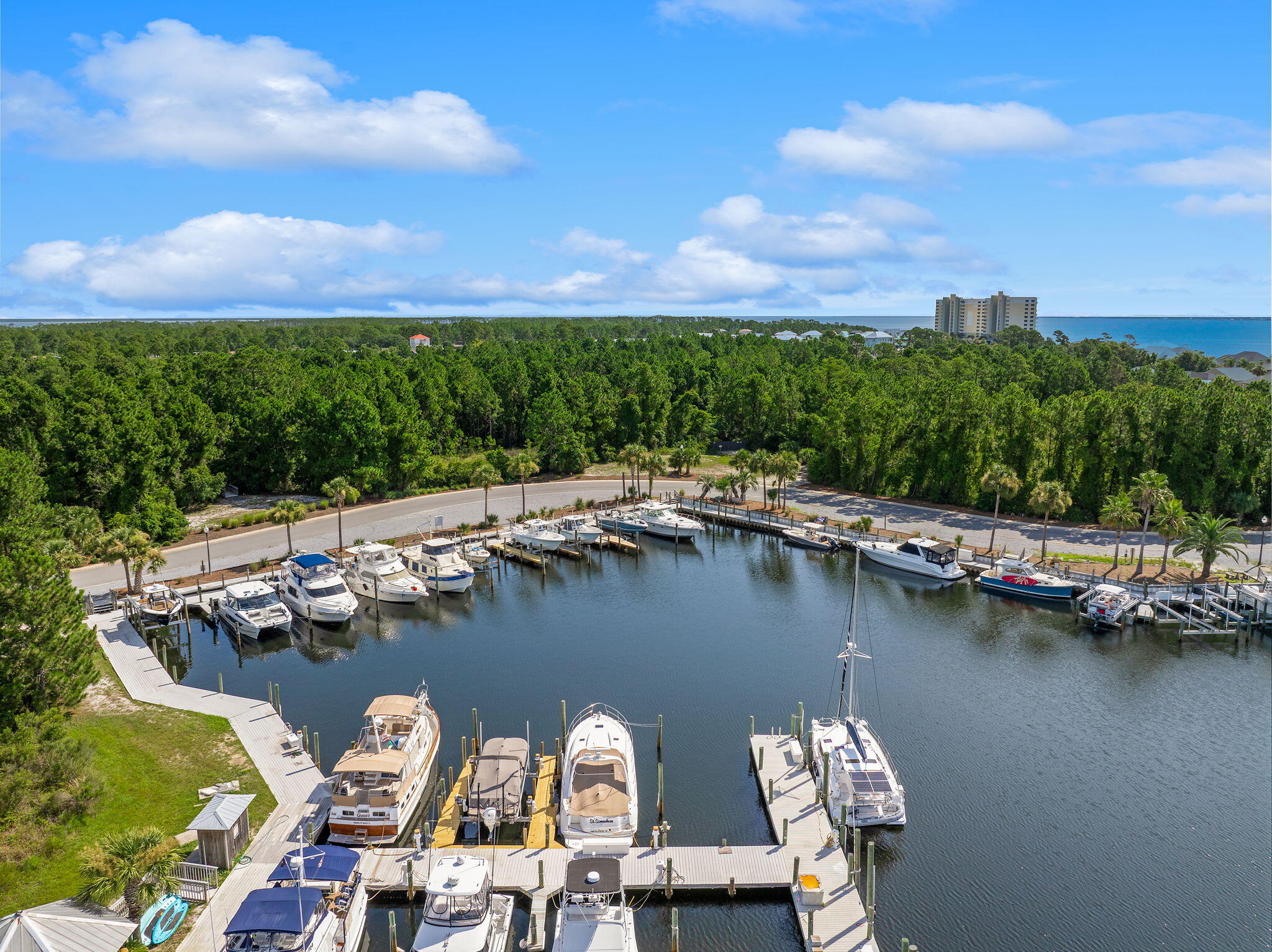 DOLPHIN BAY PH 1 - Residential