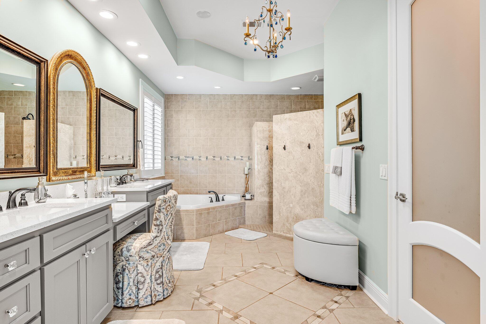 DOLPHIN BAY PH 1 - Residential