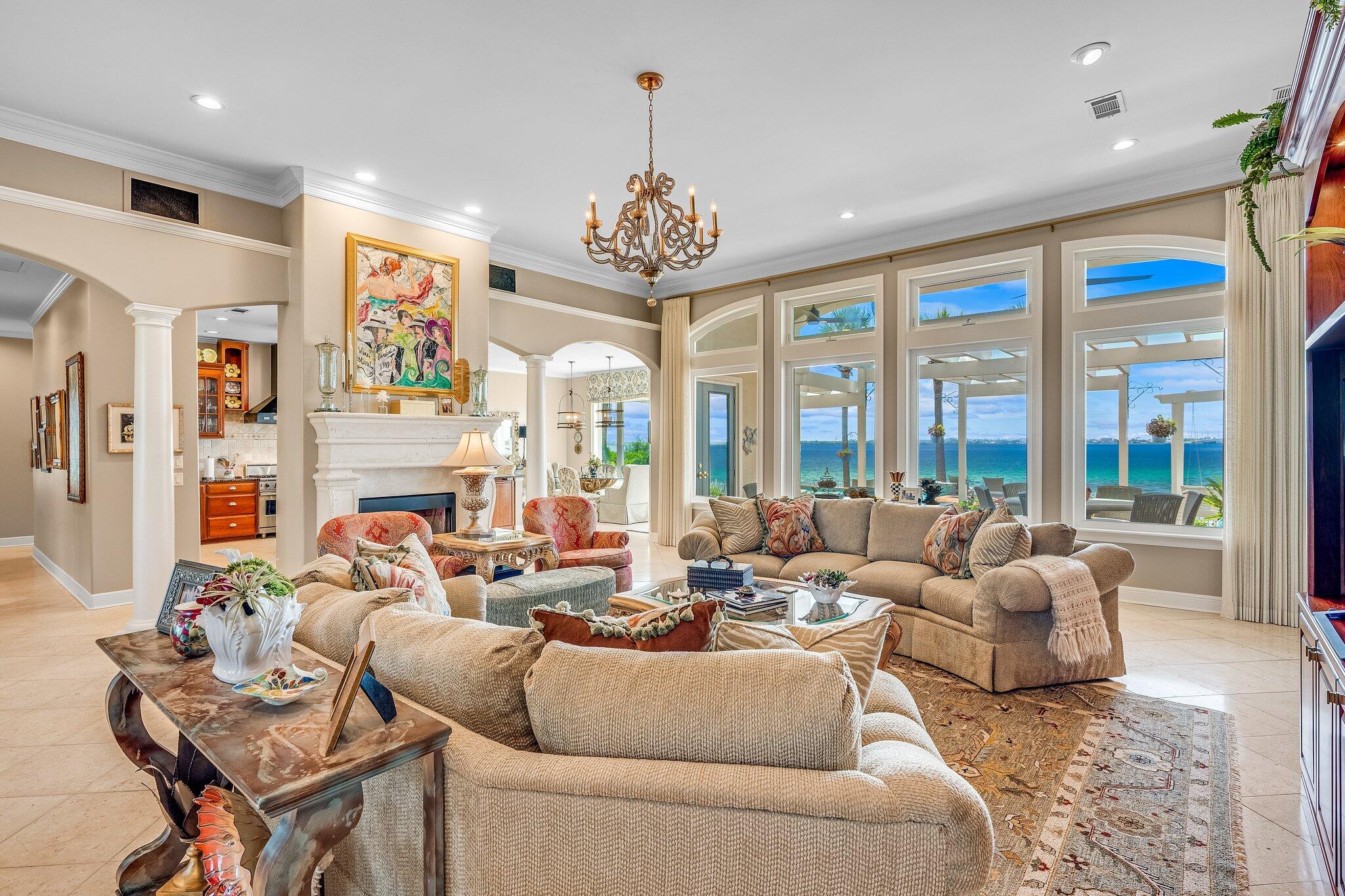 DOLPHIN BAY PH 1 - Residential