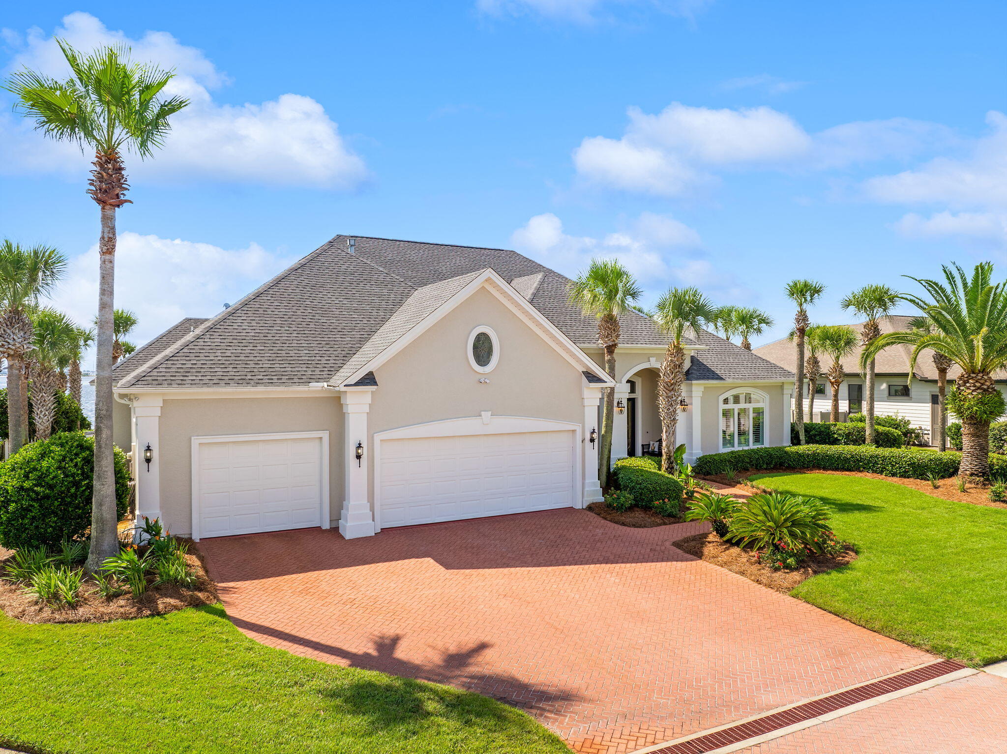 DOLPHIN BAY PH 1 - Residential
