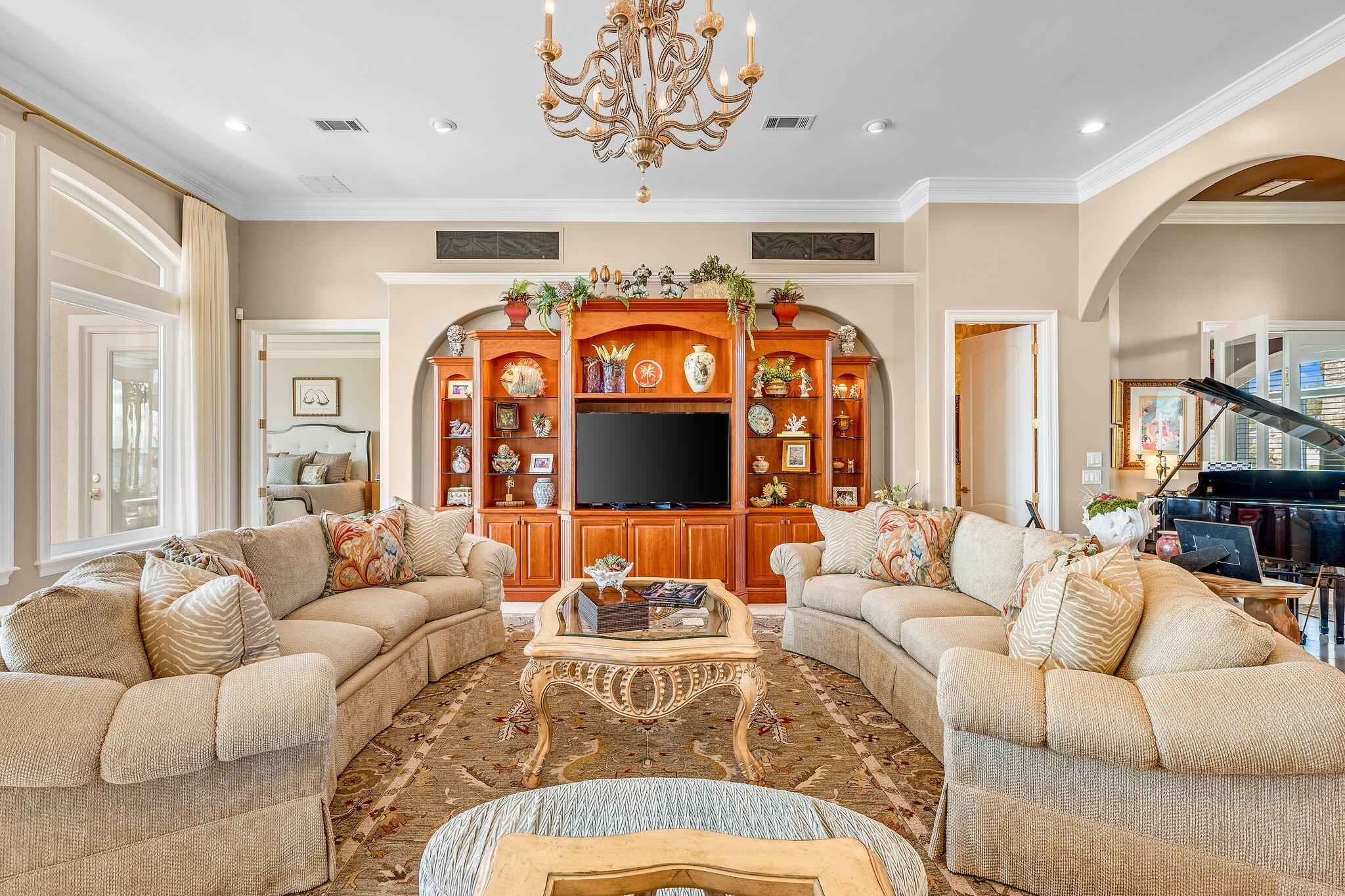 DOLPHIN BAY PH 1 - Residential