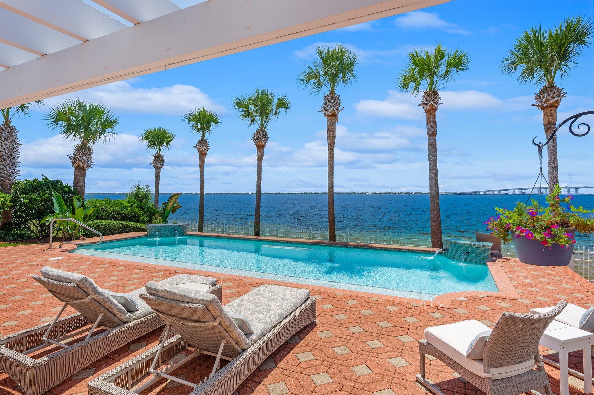 DOLPHIN BAY PH 1 - Residential
