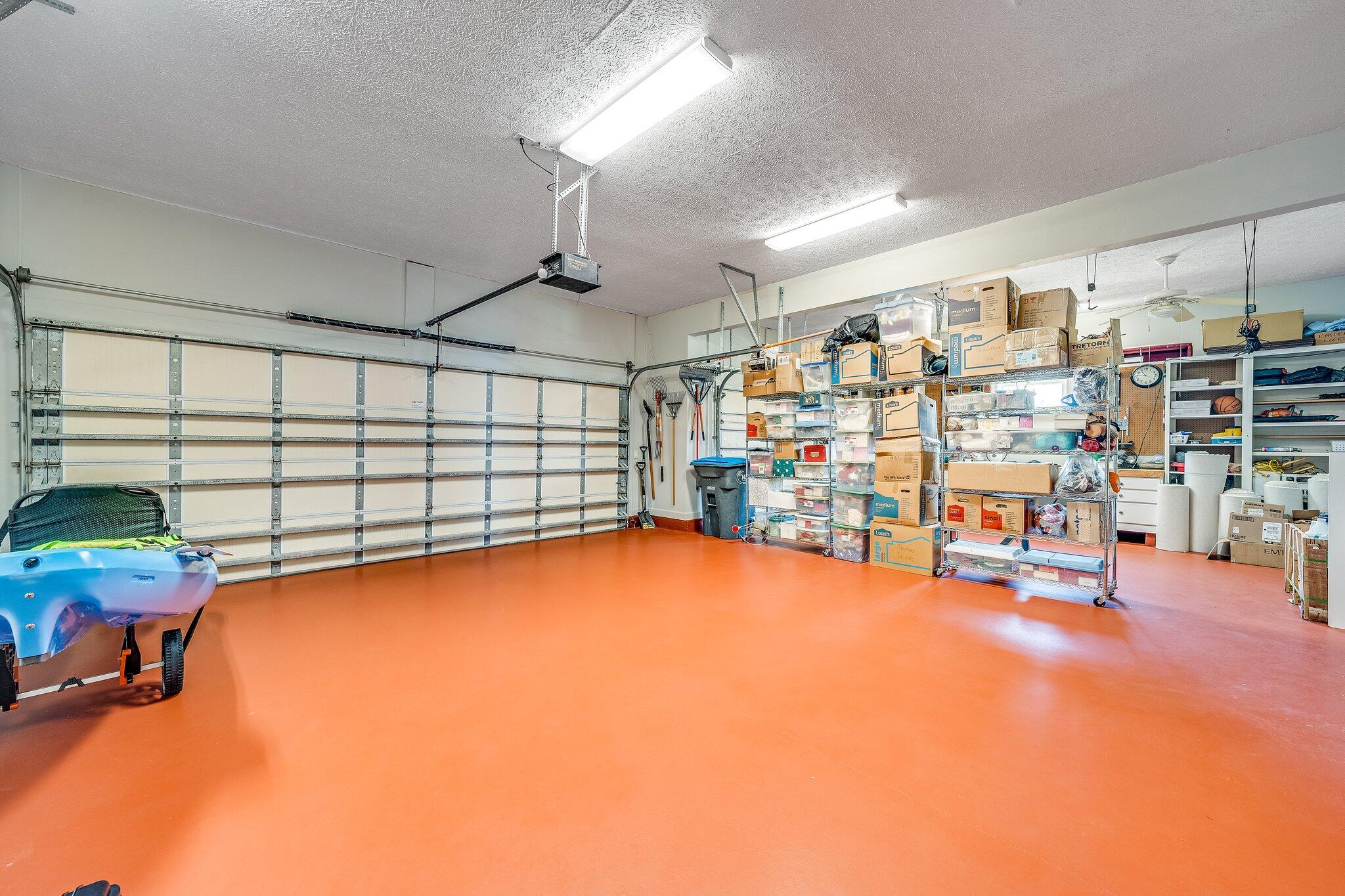 DOLPHIN BAY PH 1 - Residential