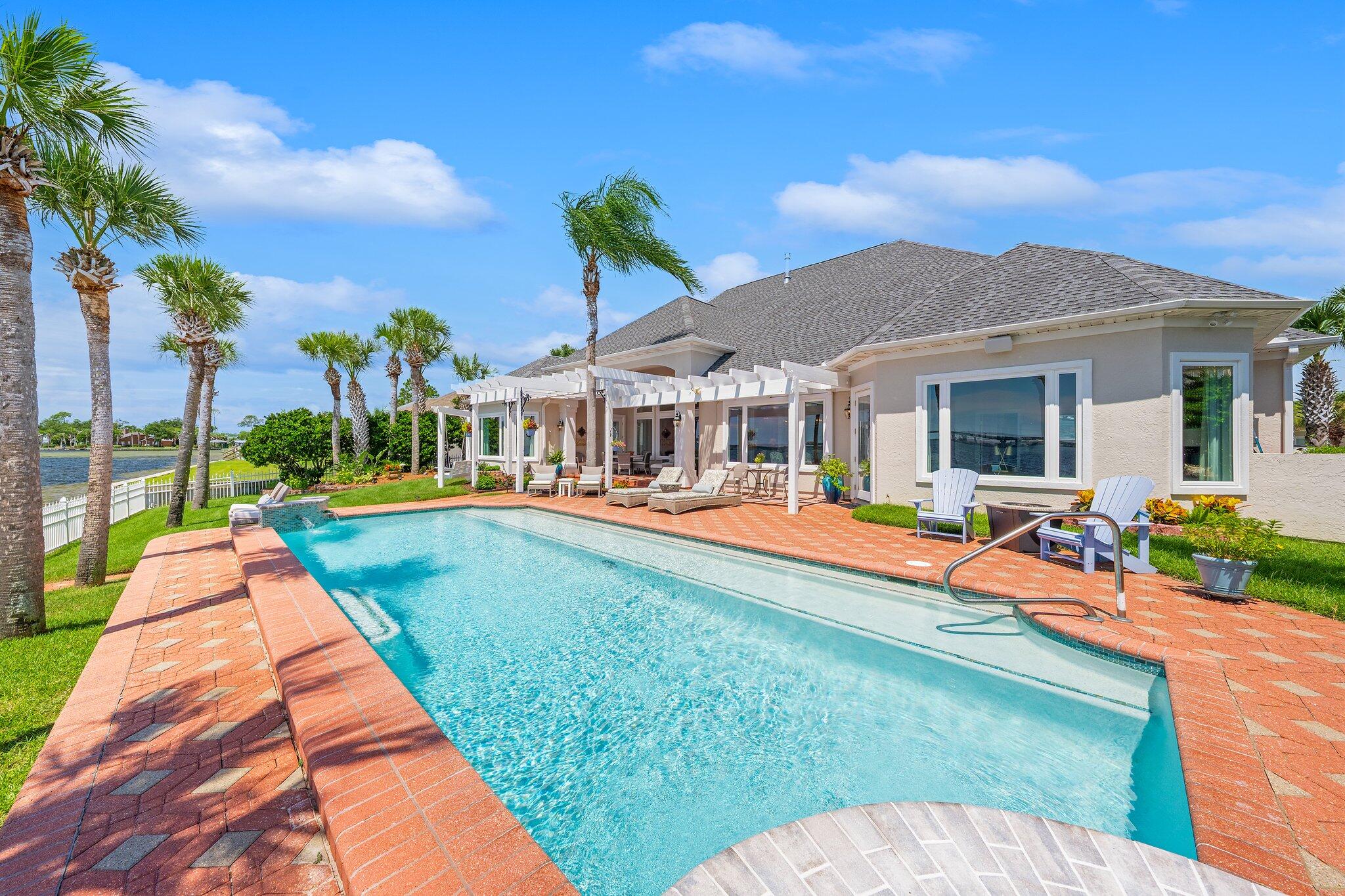 DOLPHIN BAY PH 1 - Residential
