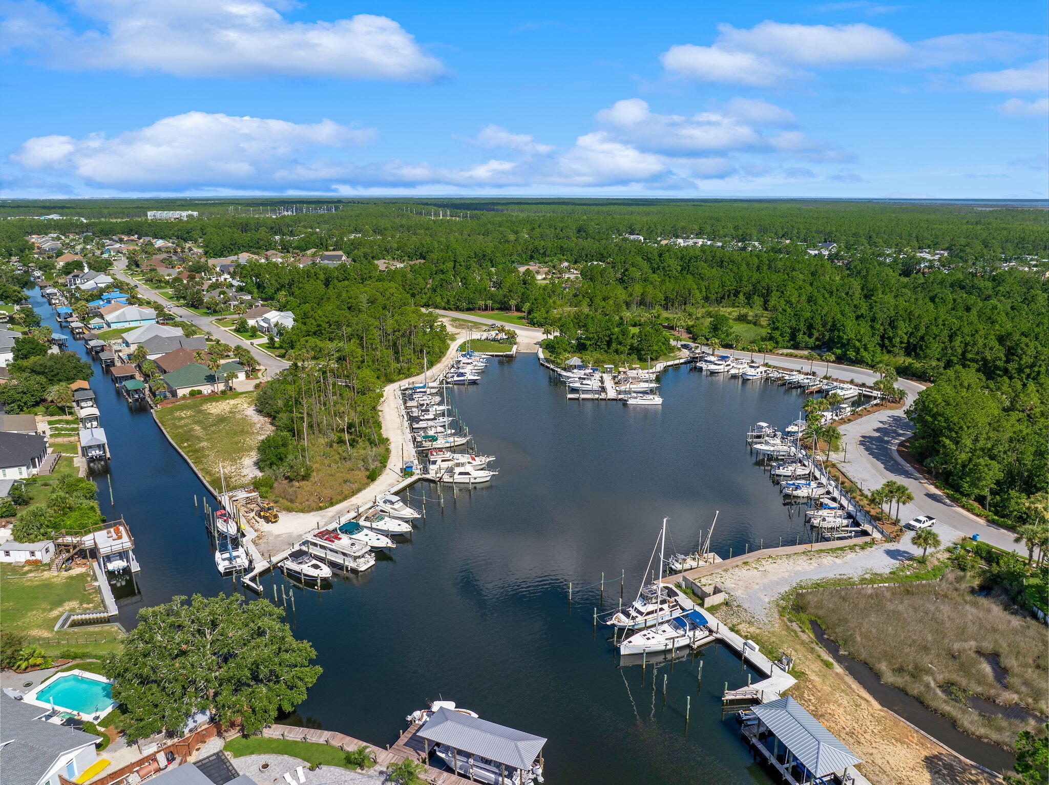 DOLPHIN BAY PH 1 - Residential