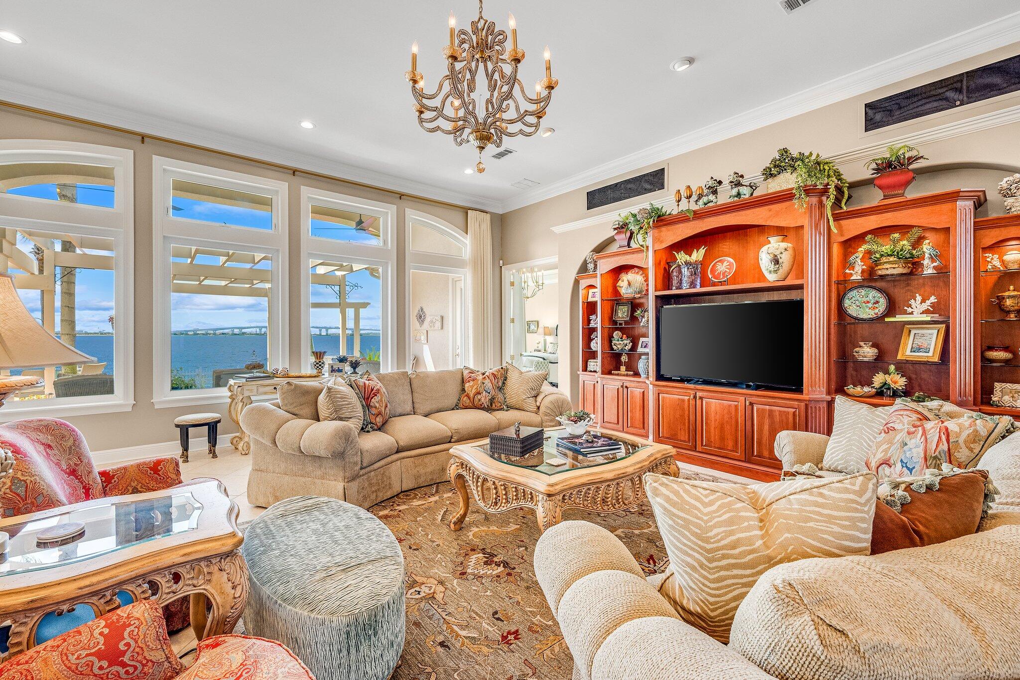 DOLPHIN BAY PH 1 - Residential