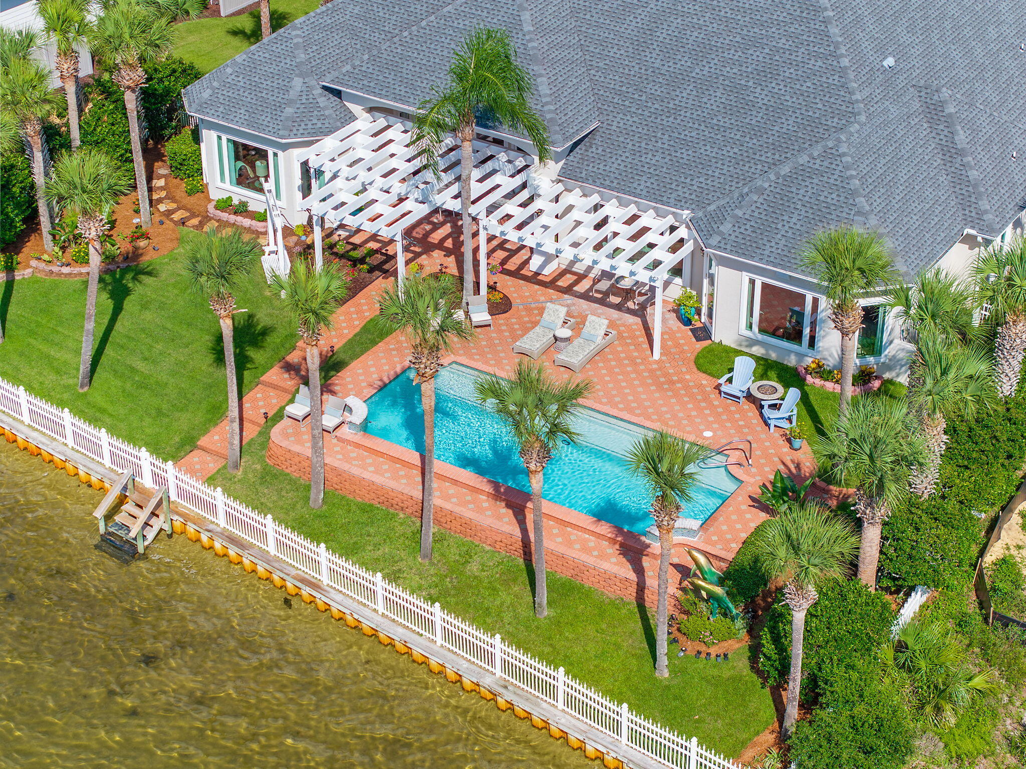 DOLPHIN BAY PH 1 - Residential