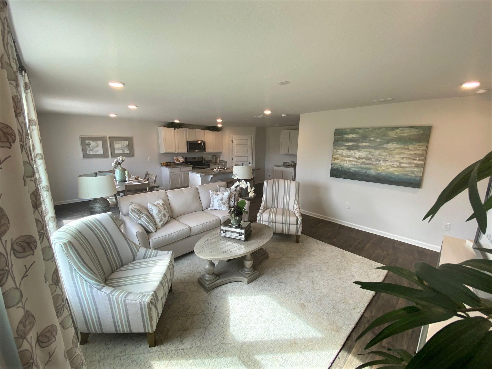 LAKERIDGE EST - Residential