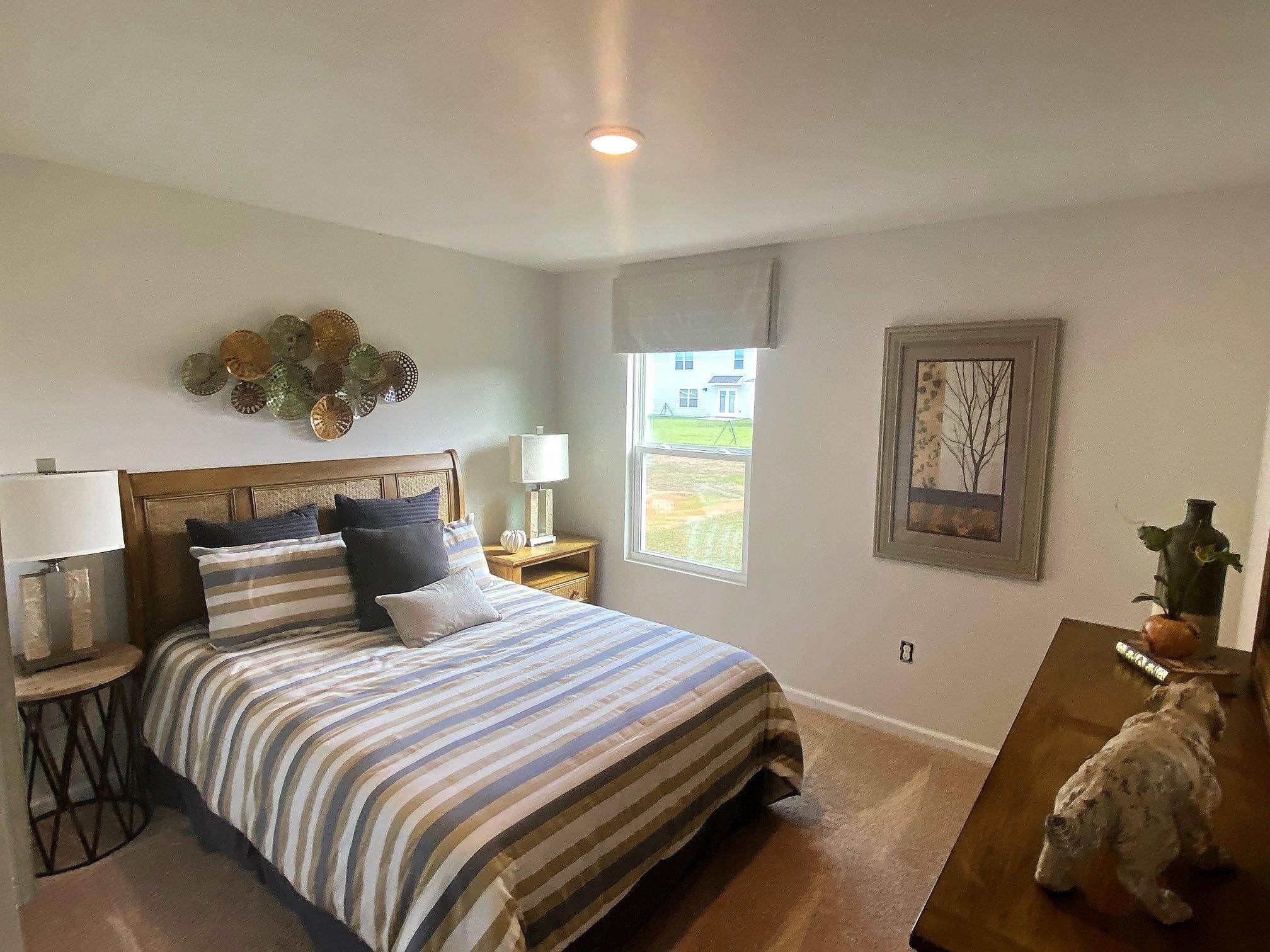 LAKERIDGE EST - Residential