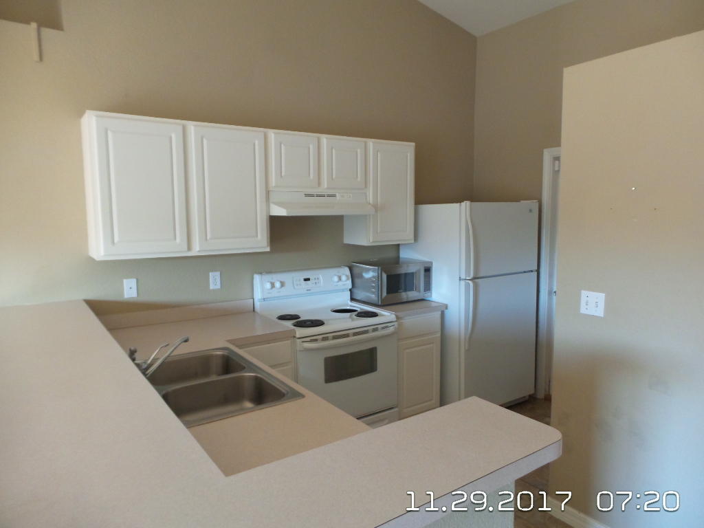 RIDGE CREST PH II - Residential Lease
