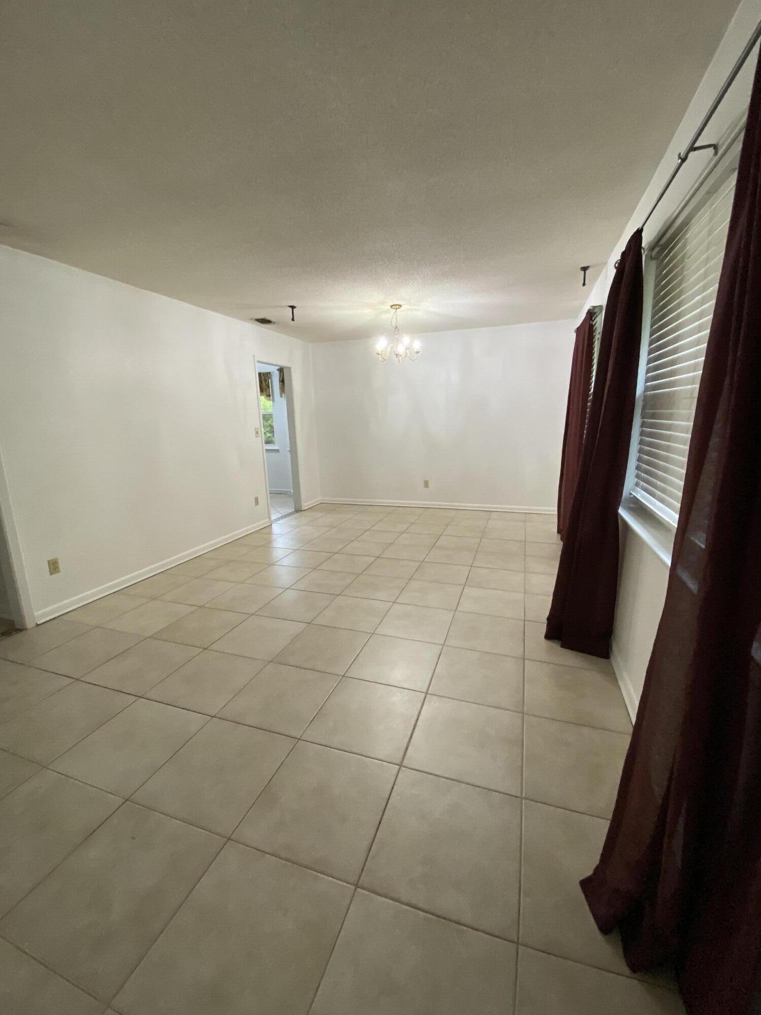 METES & BOUNDS - Residential Lease