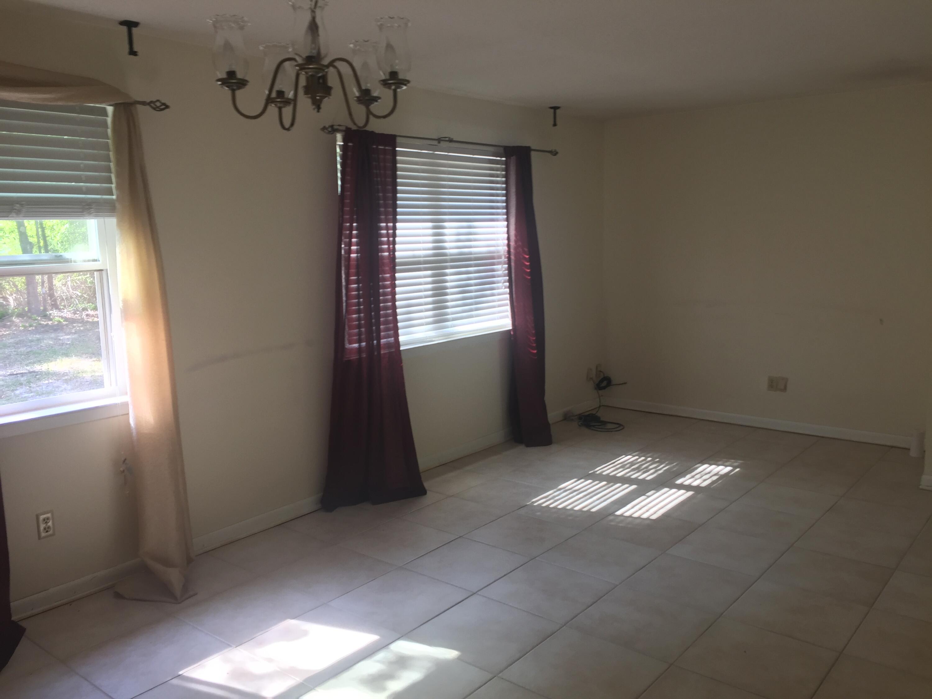 METES & BOUNDS - Residential Lease