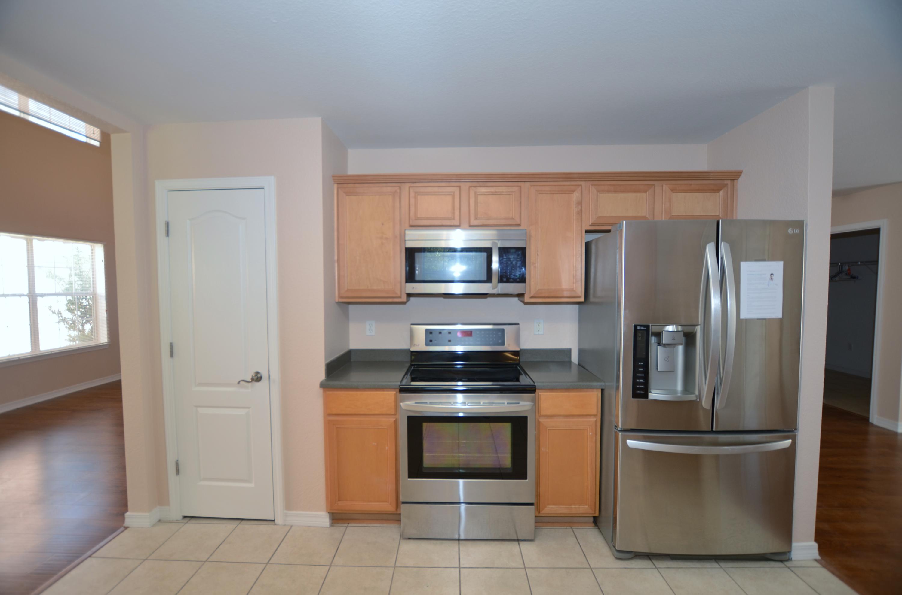 DRIFTWOOD ESTATES - Residential Lease