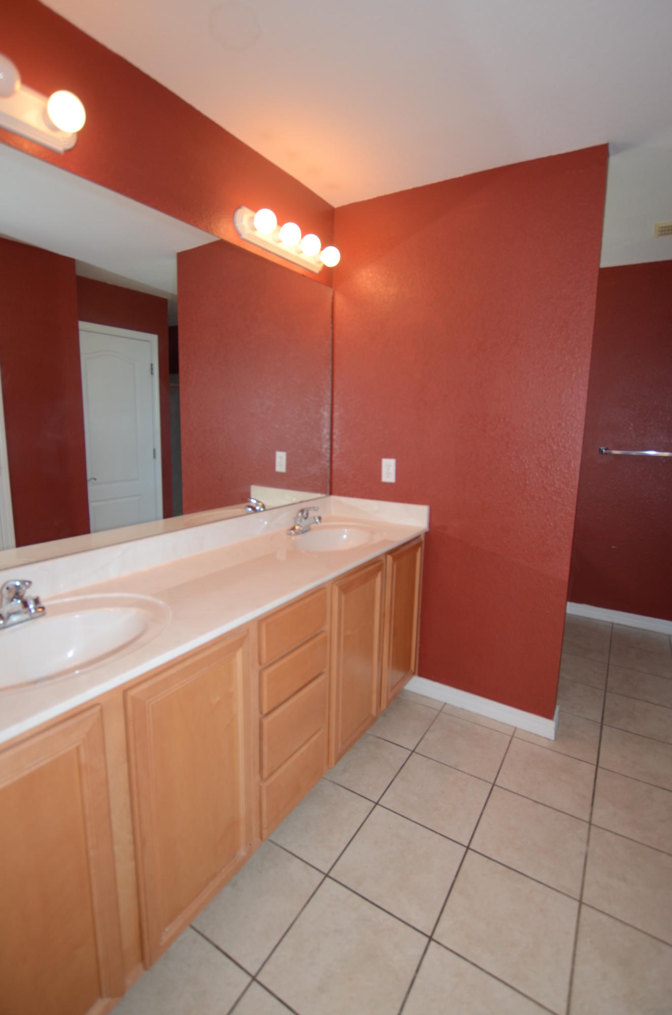 DRIFTWOOD ESTATES - Residential Lease