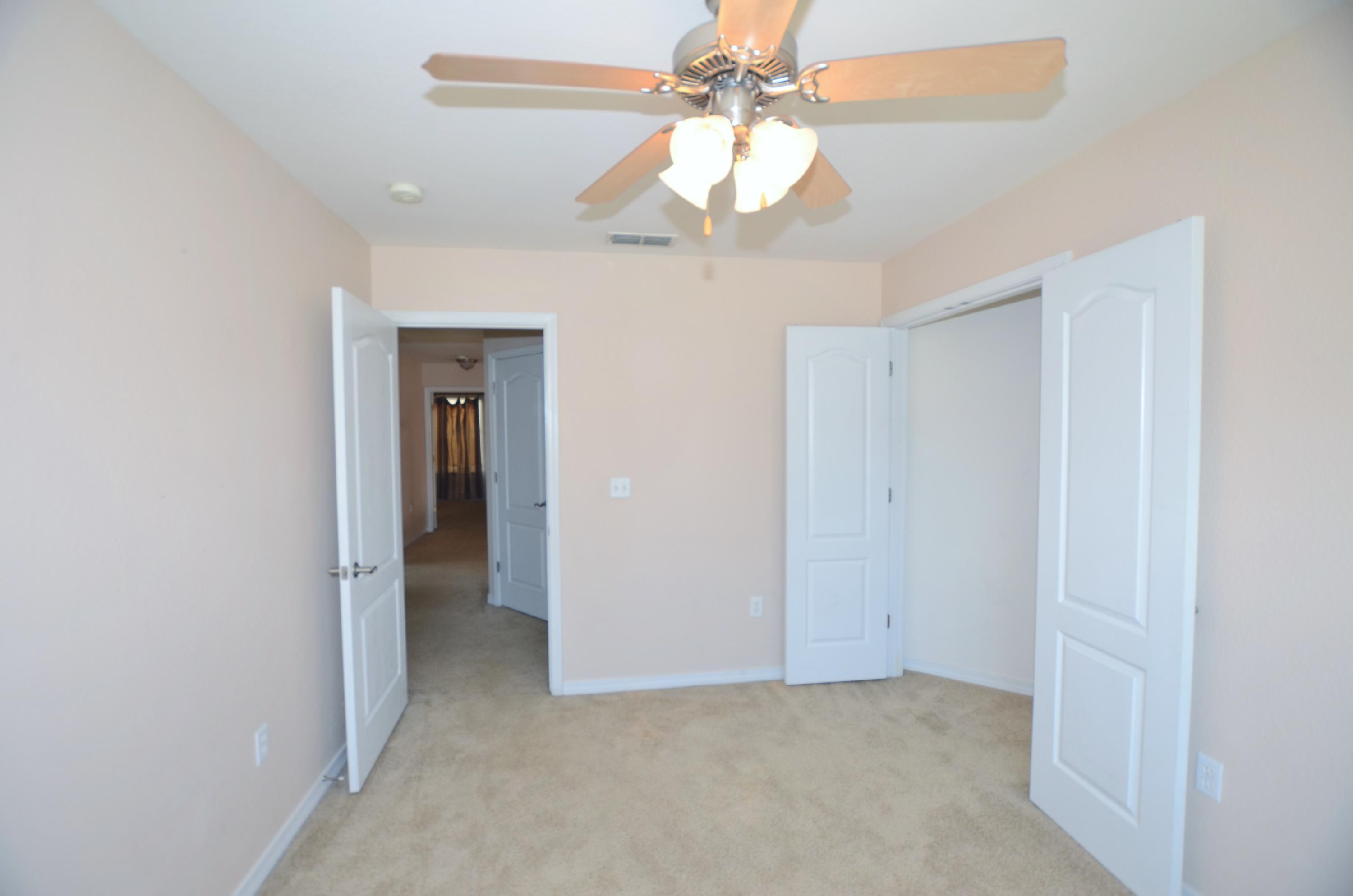 DRIFTWOOD ESTATES - Residential Lease