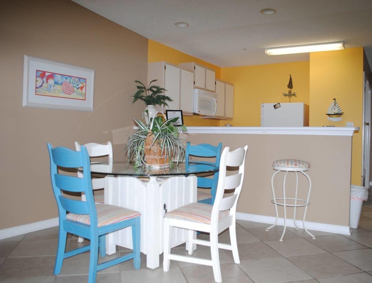 MARAVILLA CONDO 2 - Residential
