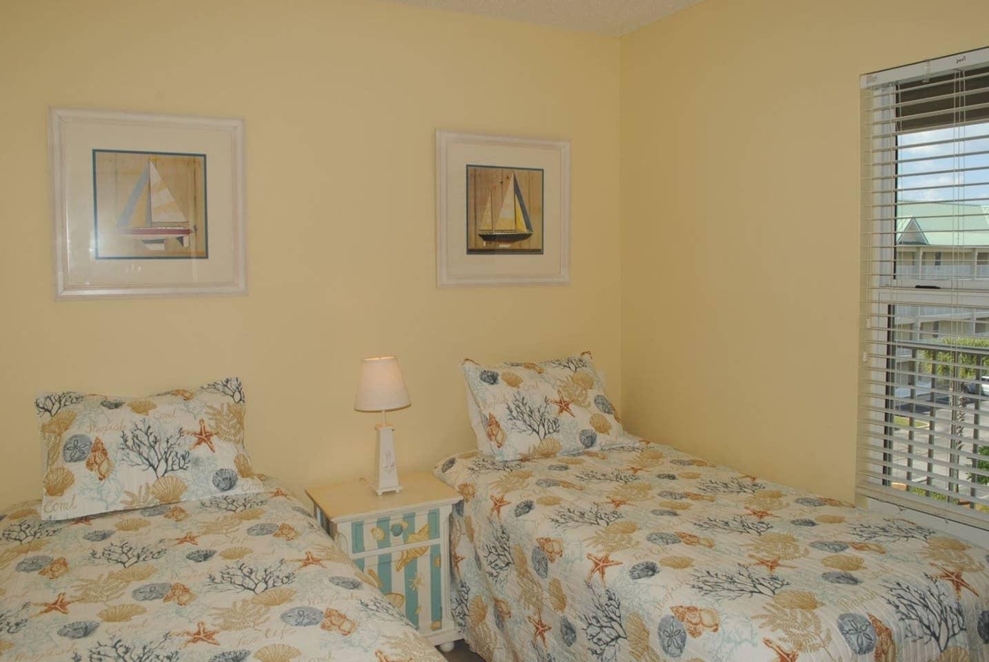 MARAVILLA CONDO 2 - Residential
