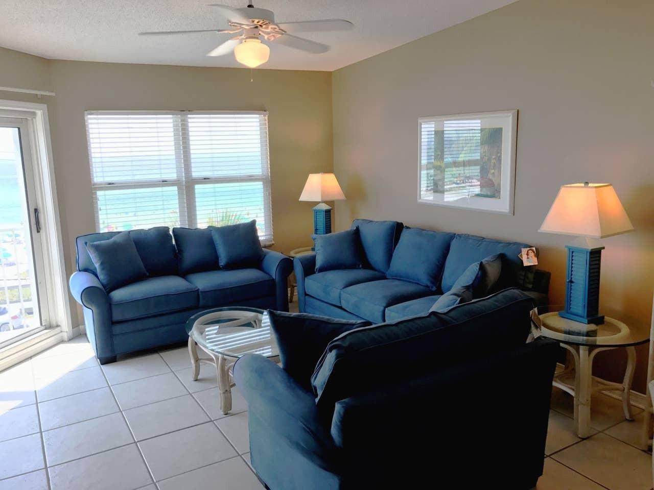 MARAVILLA CONDO 2 - Residential