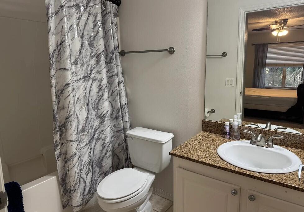 THE FLORIDA CLUB - Residential Lease