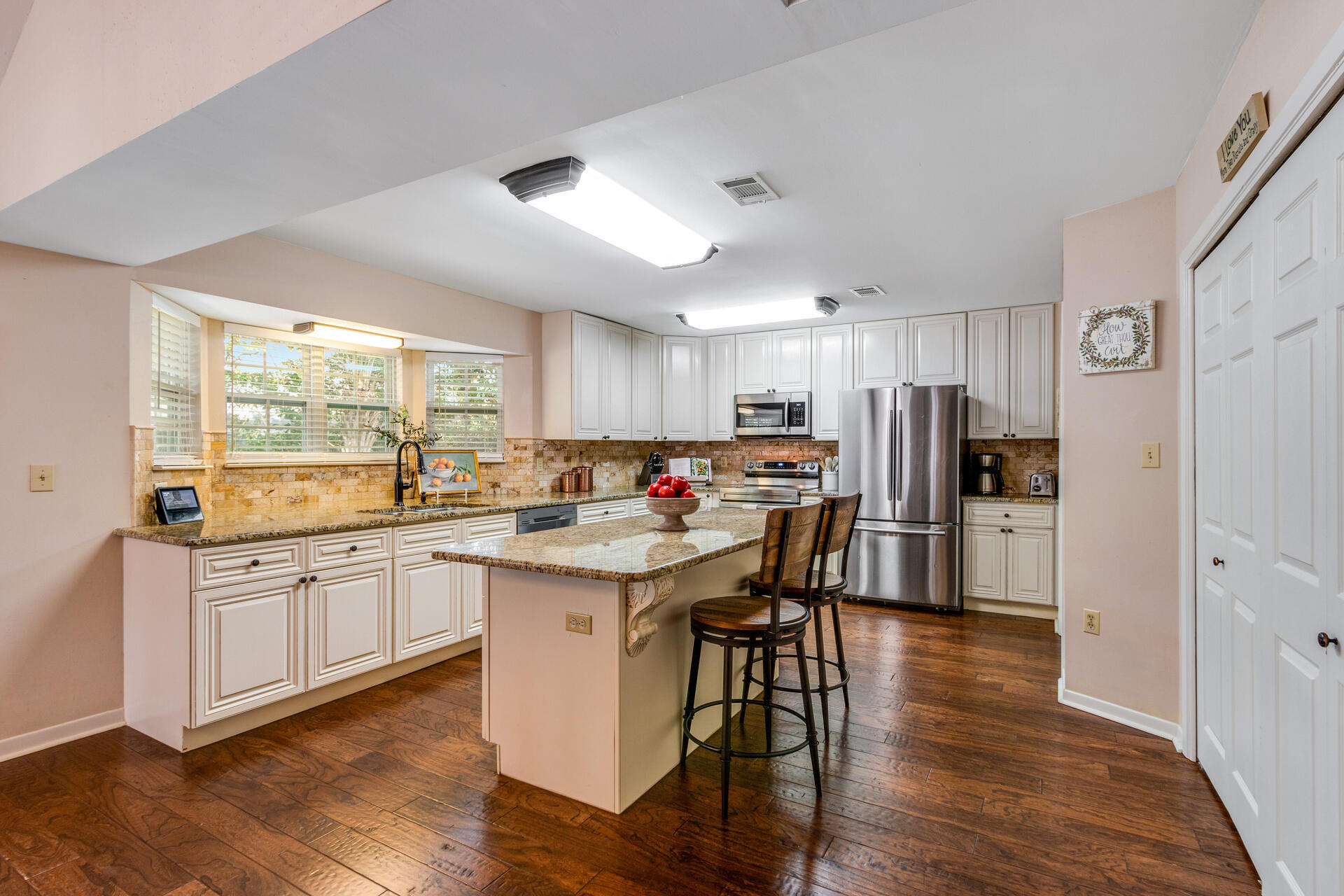 FAIRWAY LAKES PH 1 - Residential