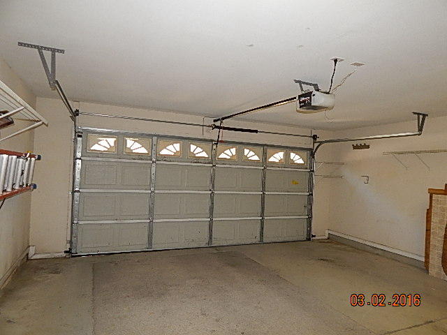 OLDE FLORIDA LAKES - Residential Lease