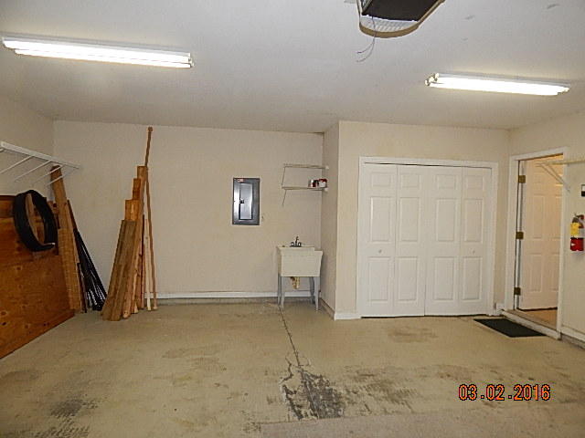 OLDE FLORIDA LAKES - Residential Lease