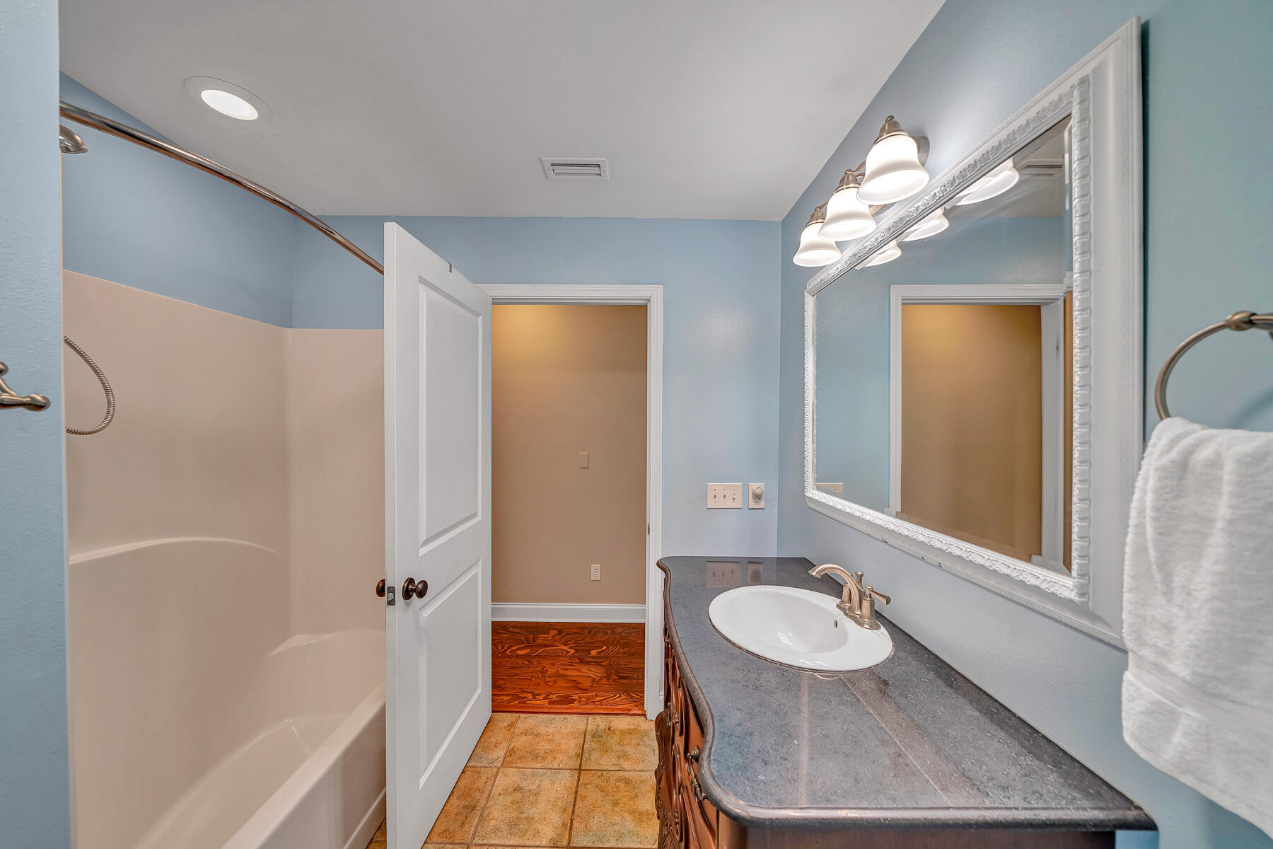 BAKER HEIGHTS - Residential