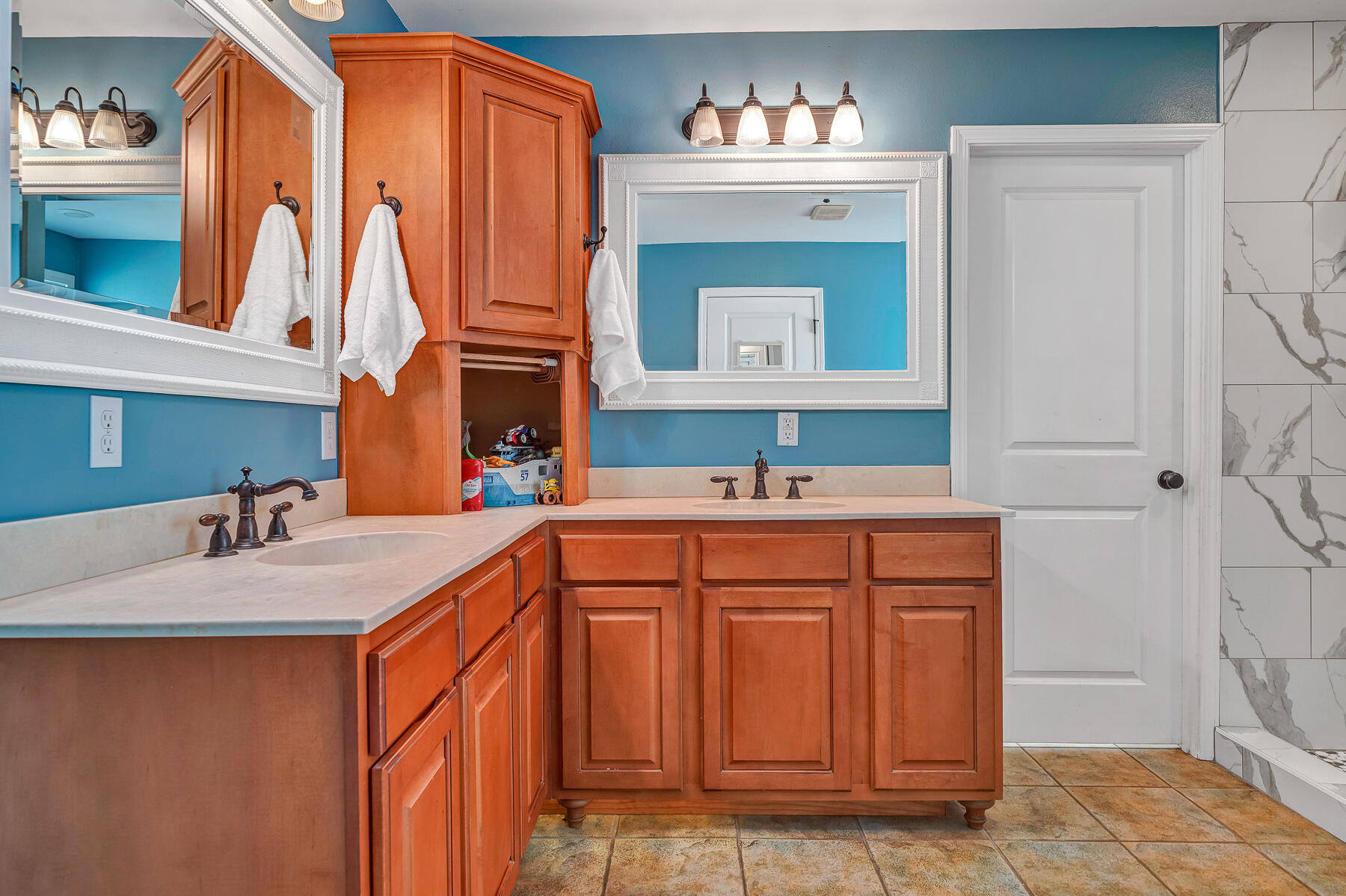 BAKER HEIGHTS - Residential