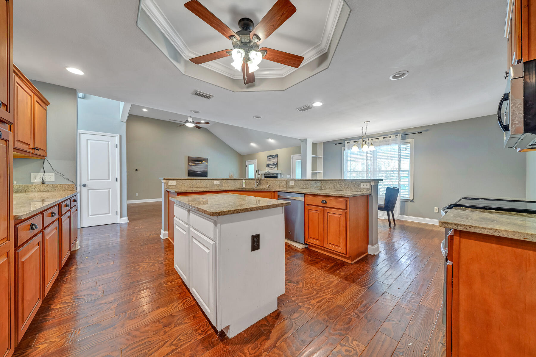BAKER HEIGHTS - Residential