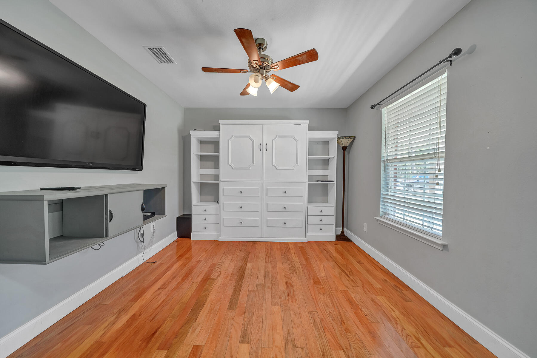 BAKER HEIGHTS - Residential
