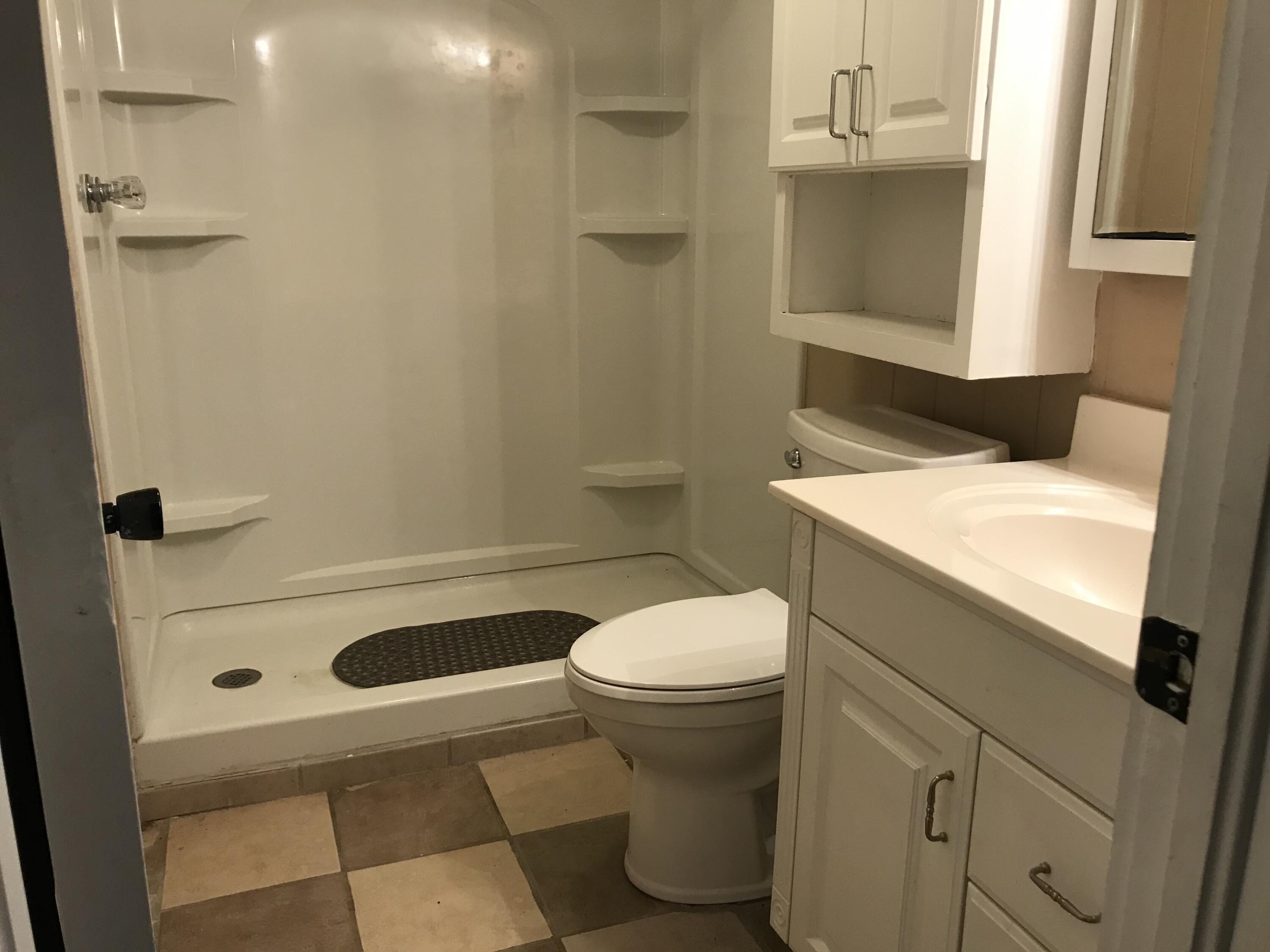 METES & BOUNDS - Residential Lease