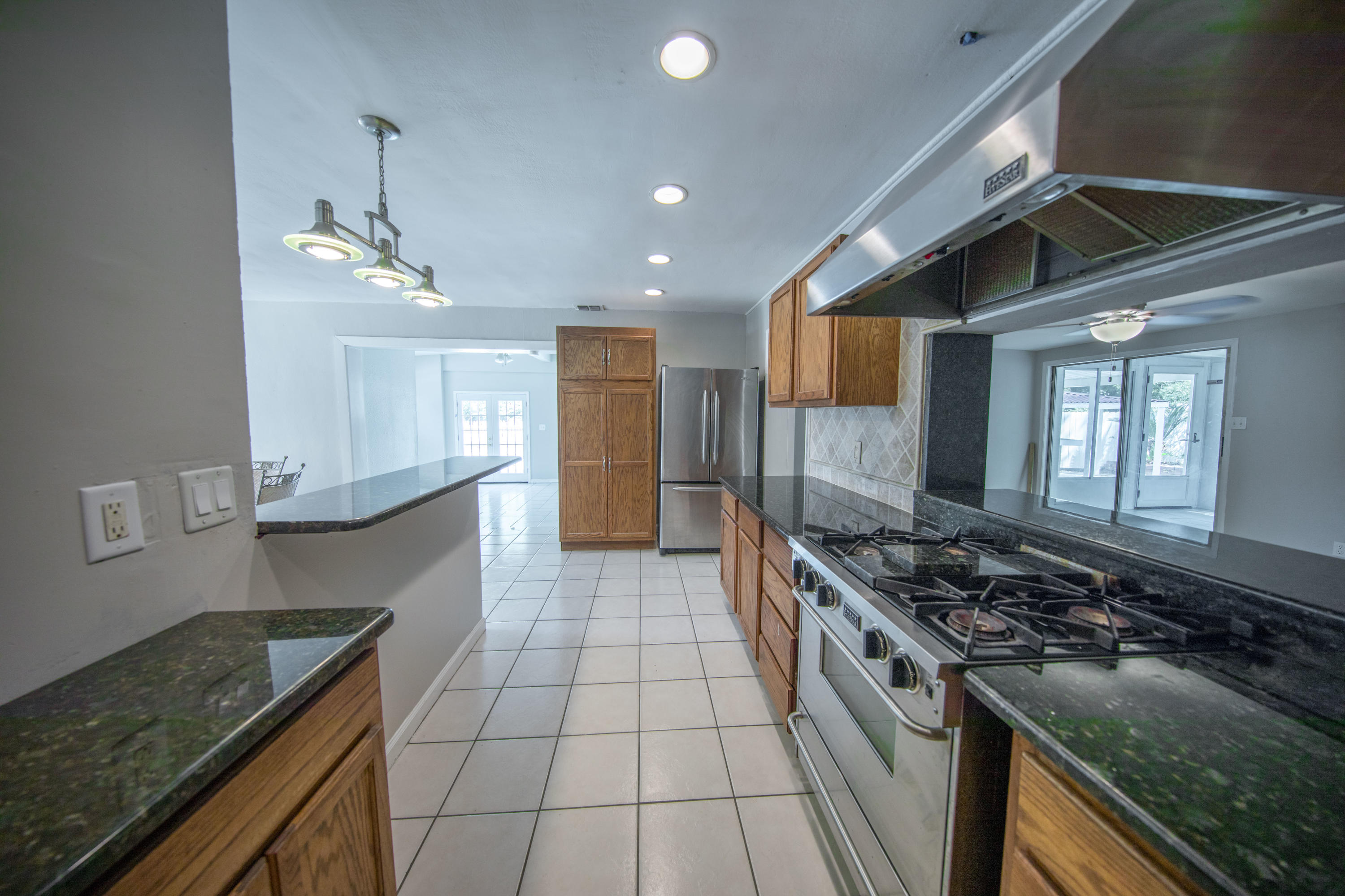 ELLIOTTS POINT 7TH ADDN - Residential
