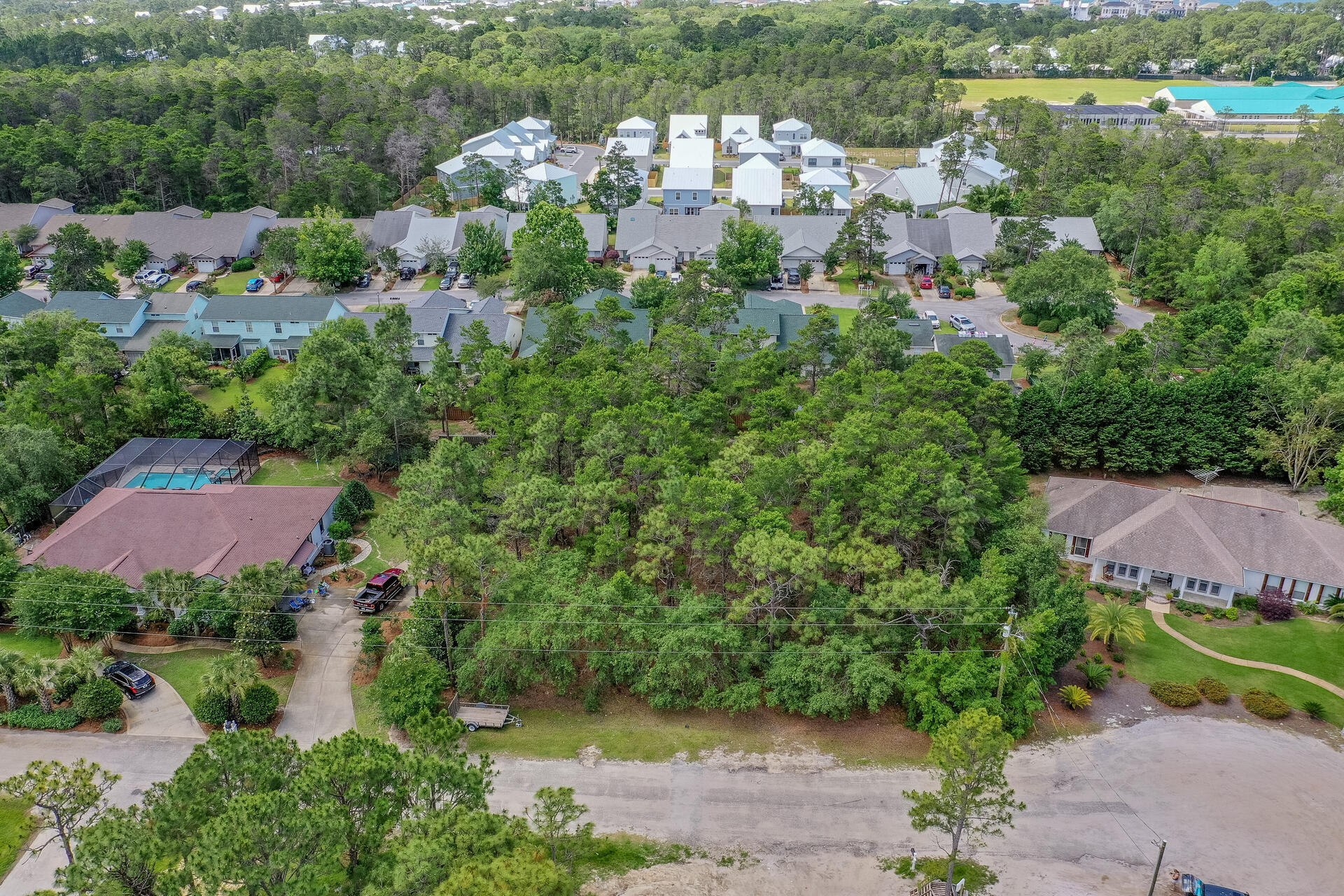 SUGAR ESTATES - Land