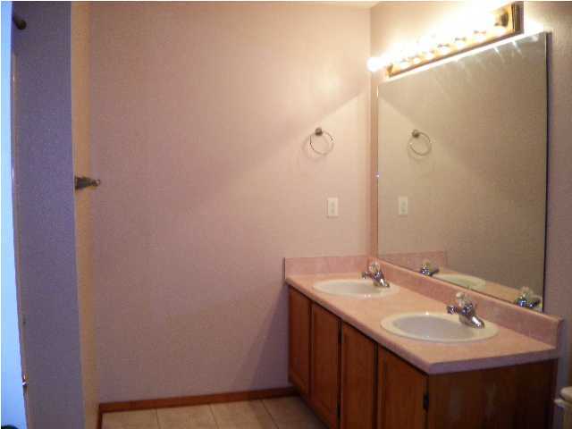 SHOAL RIDGE - Residential Lease