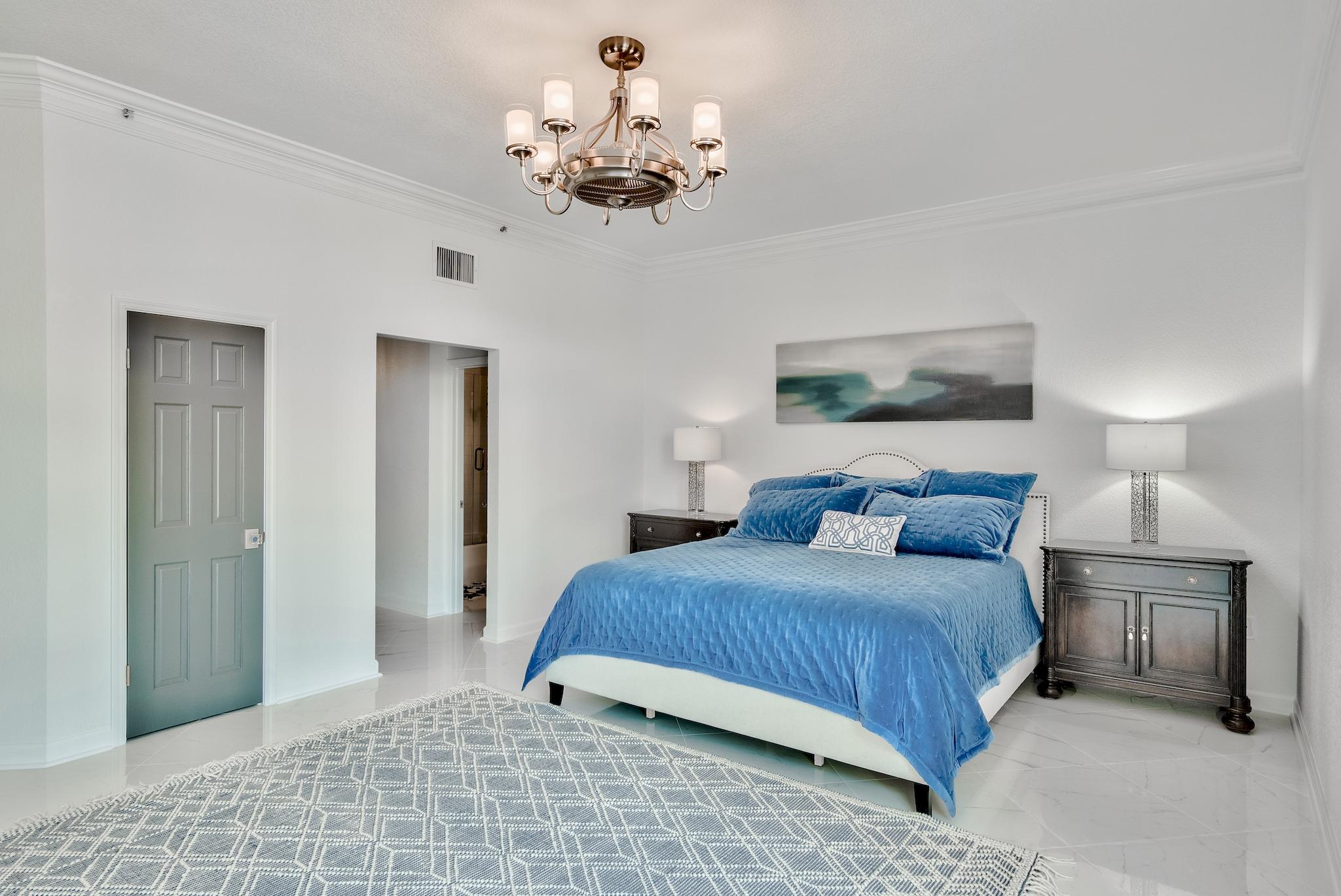 REGENCY TOWERS - Residential