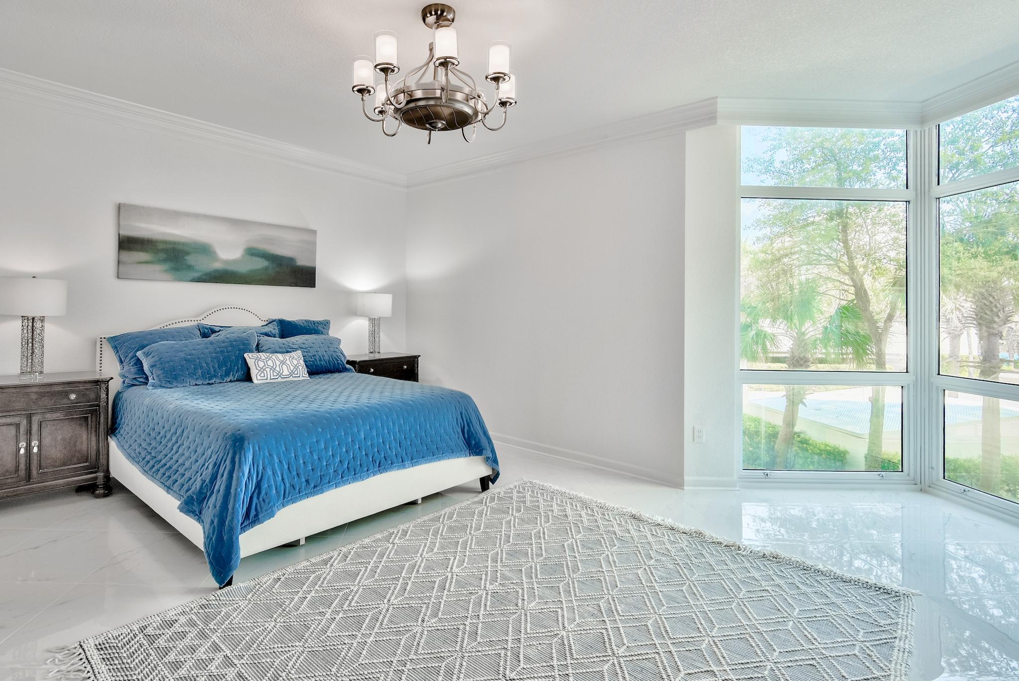 REGENCY TOWERS - Residential