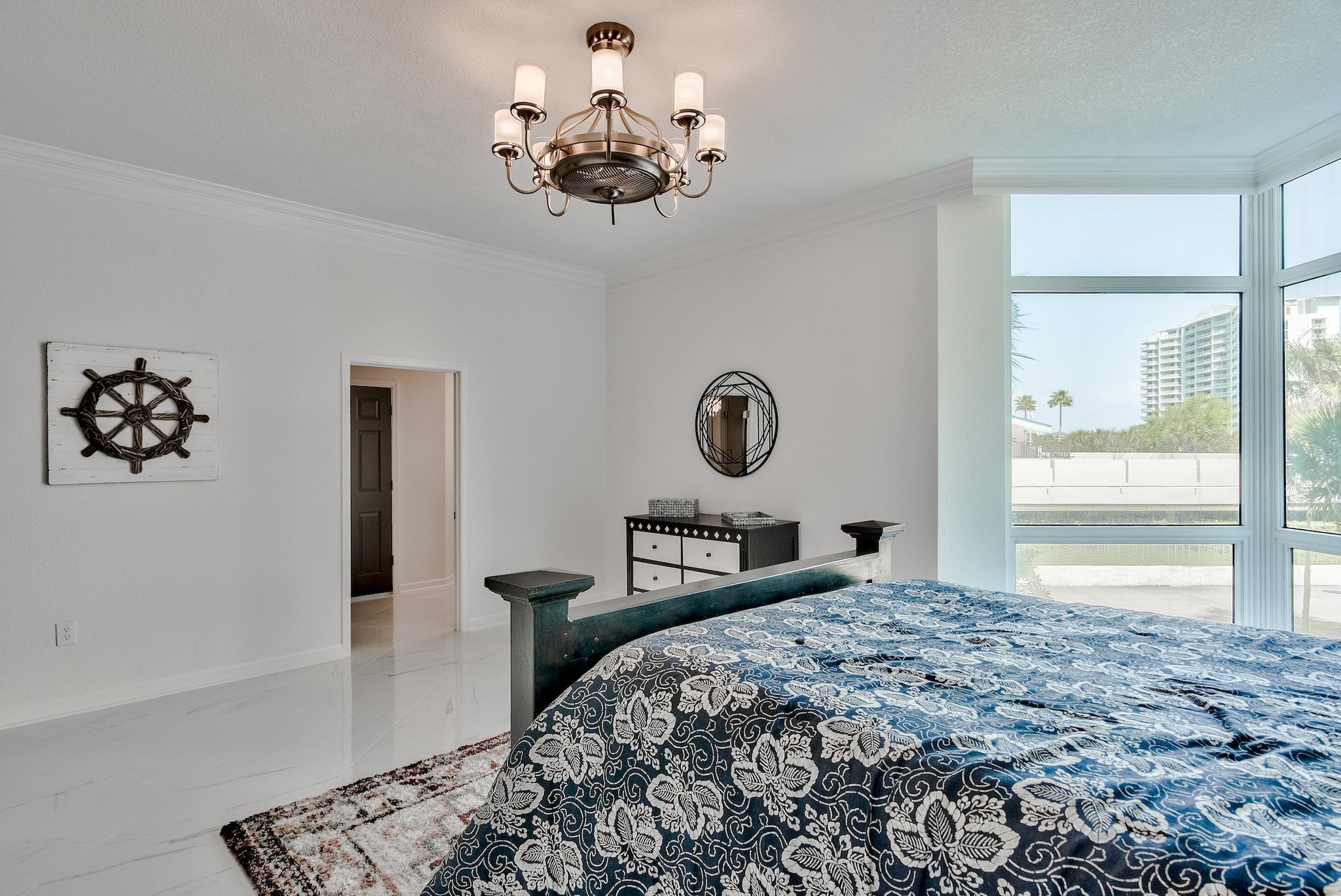 REGENCY TOWERS - Residential