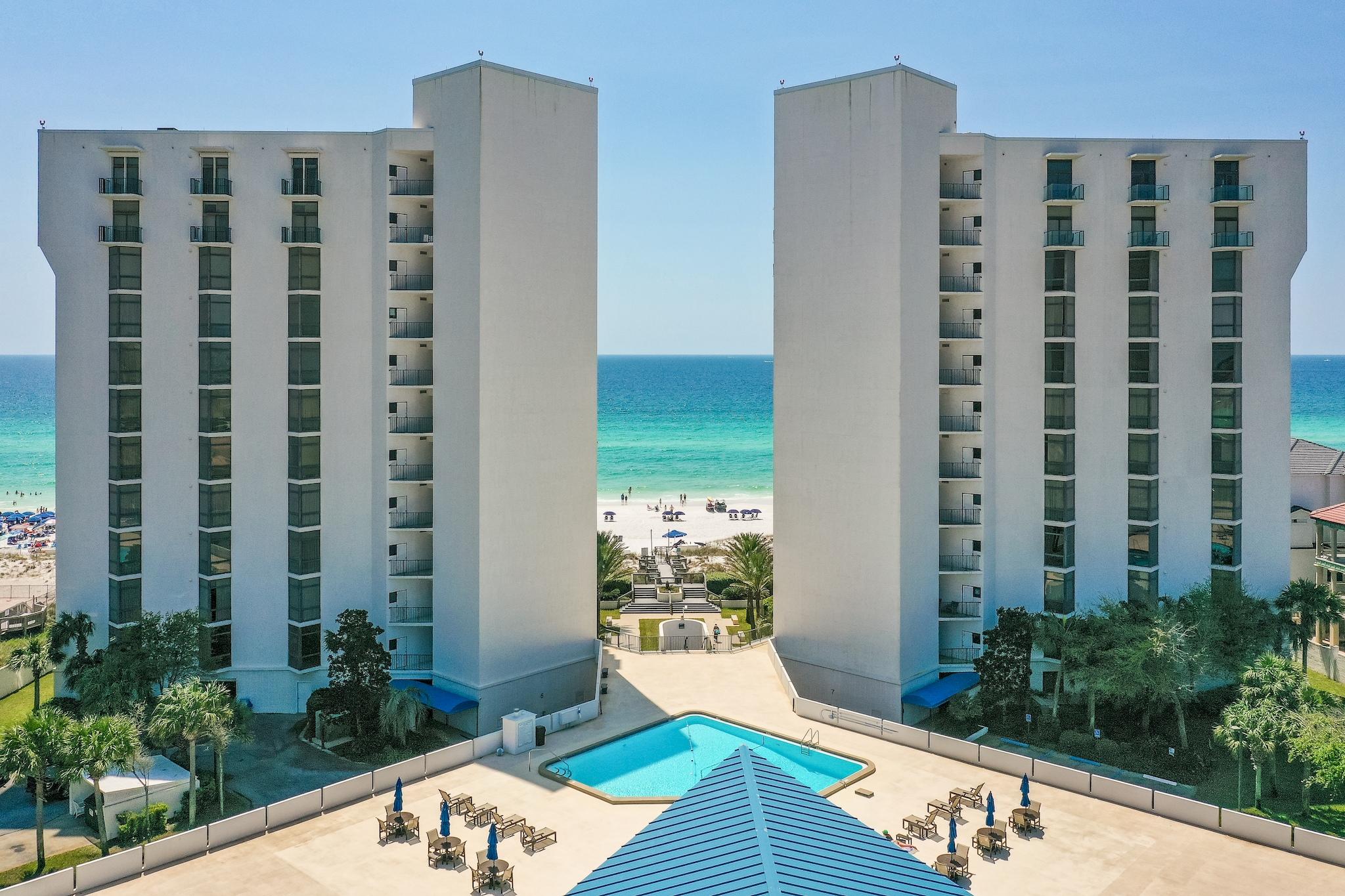 REGENCY TOWERS - Residential
